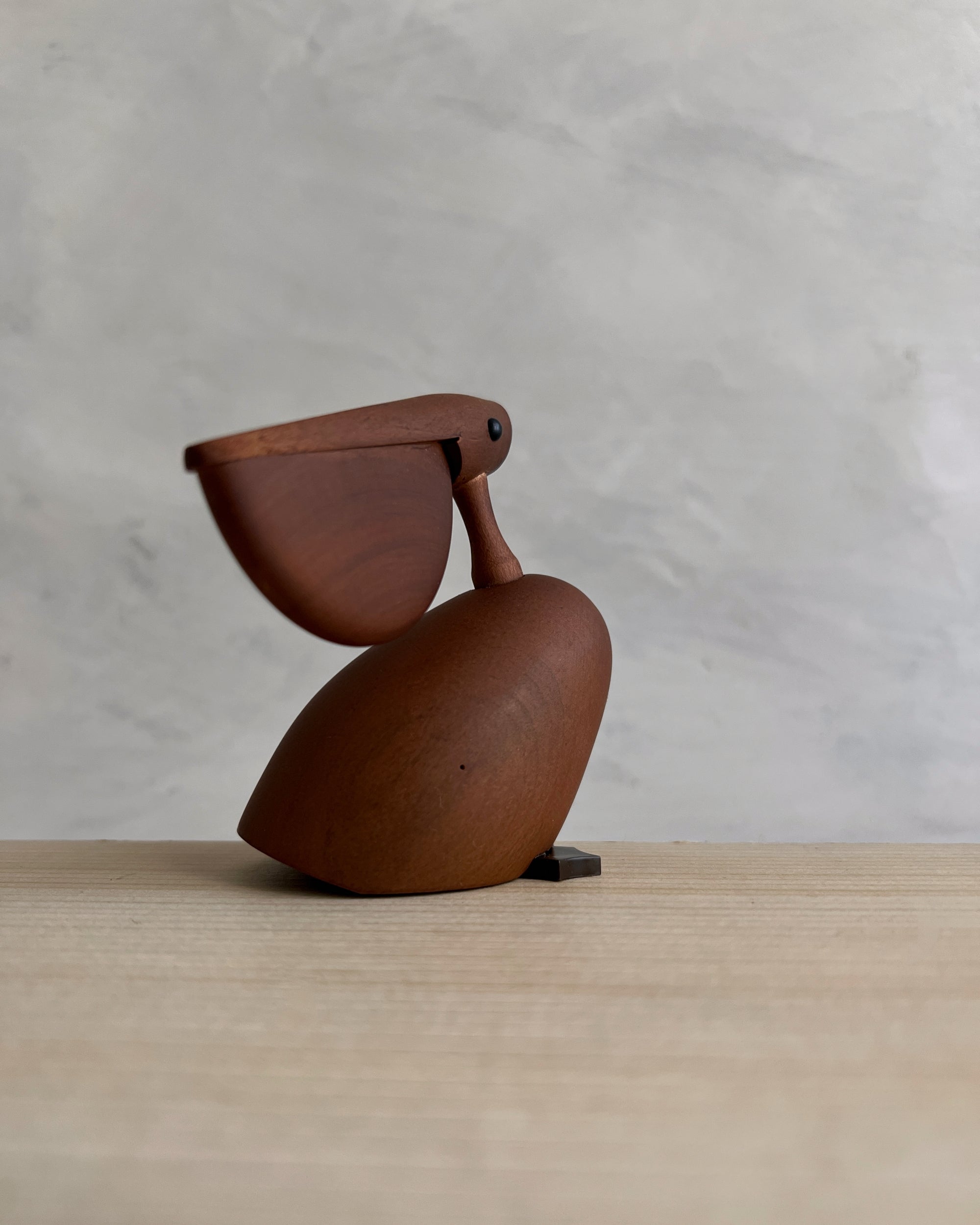 senshukai royal pet : pelican