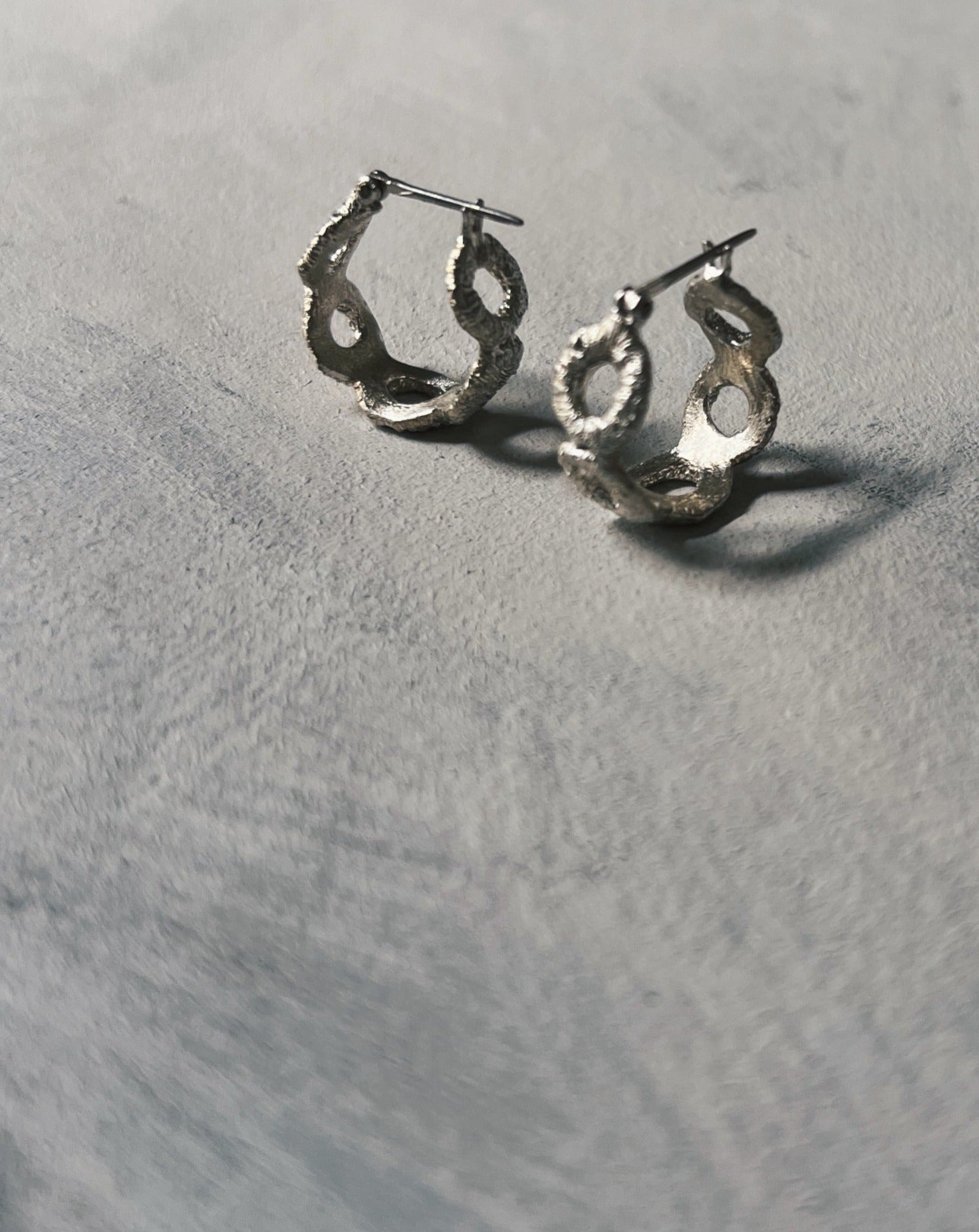 ichinose naomi : vaahto earrings