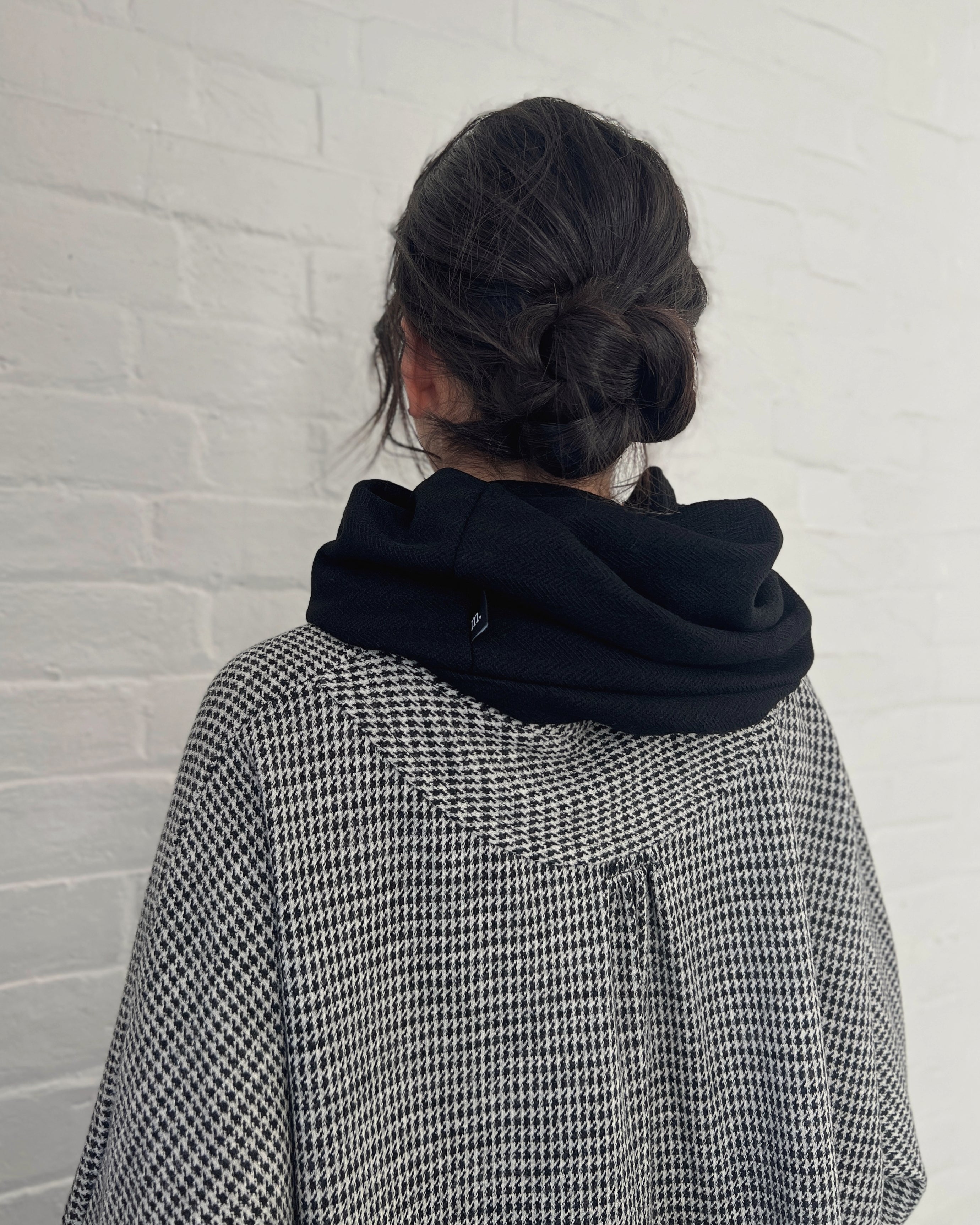 'm' for the maker : origin scarf