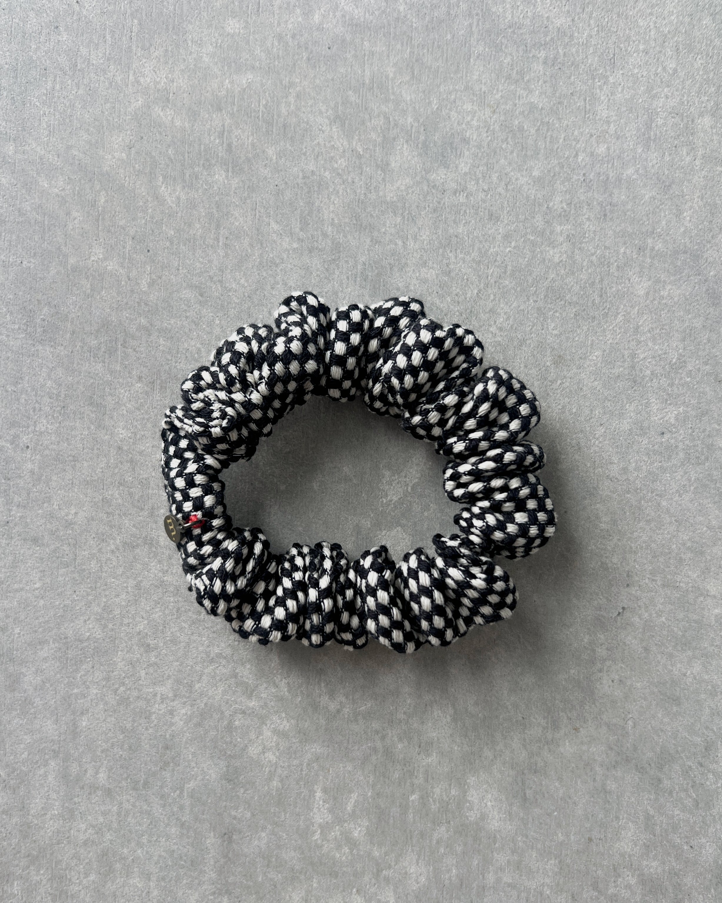 'm' for the maker : scrunchie