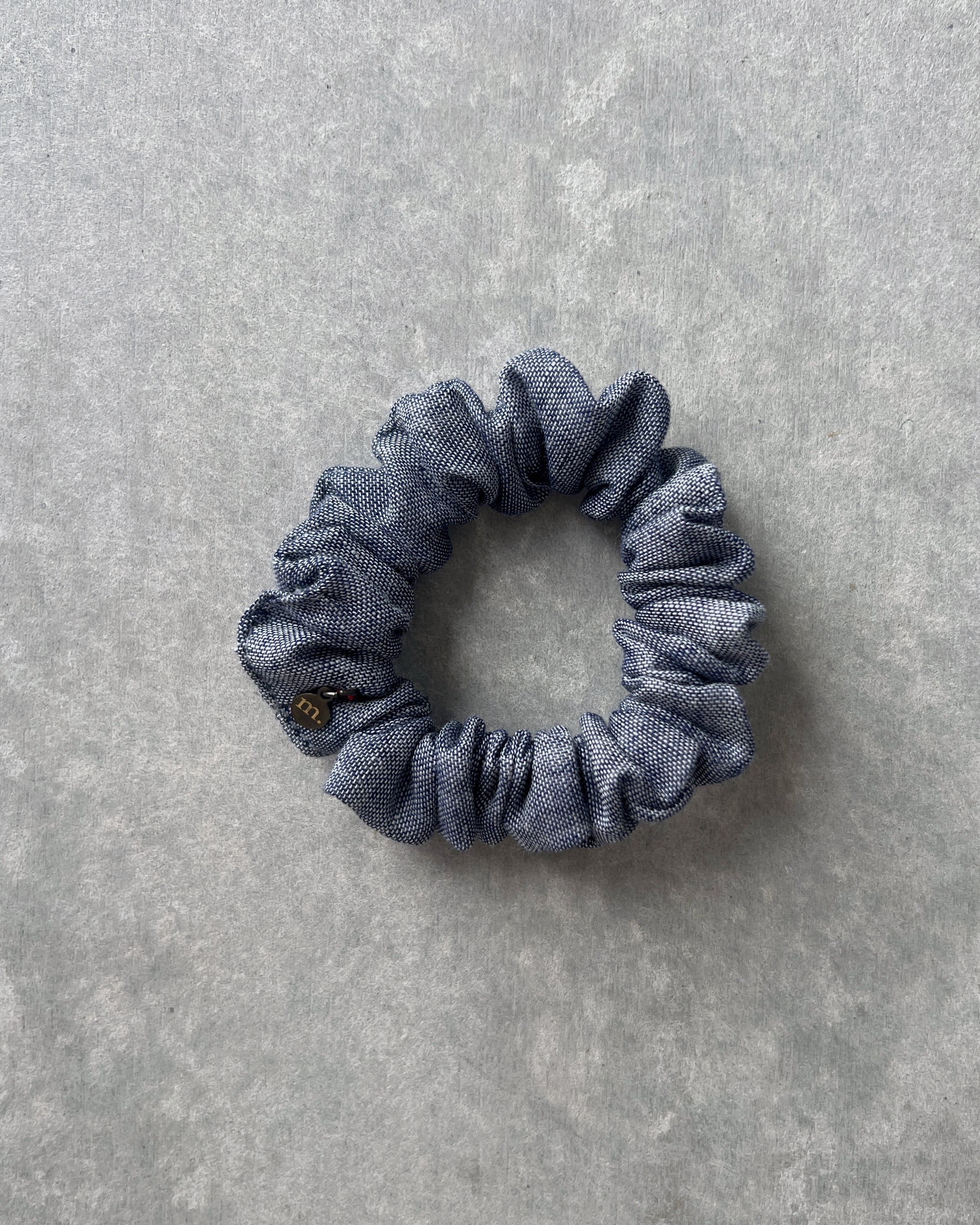 'm' for the maker : scrunchie