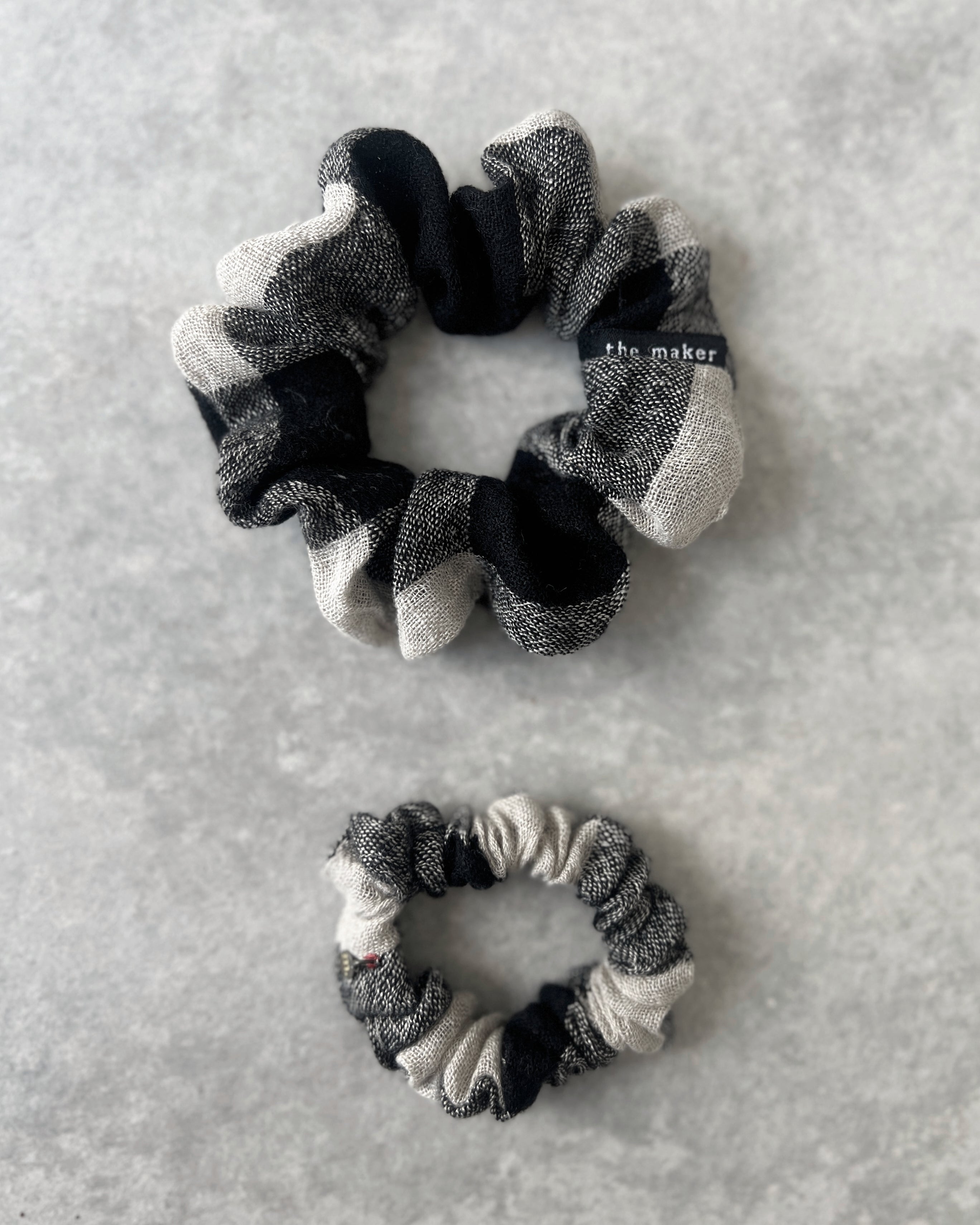 'm' for the maker : scrunchie
