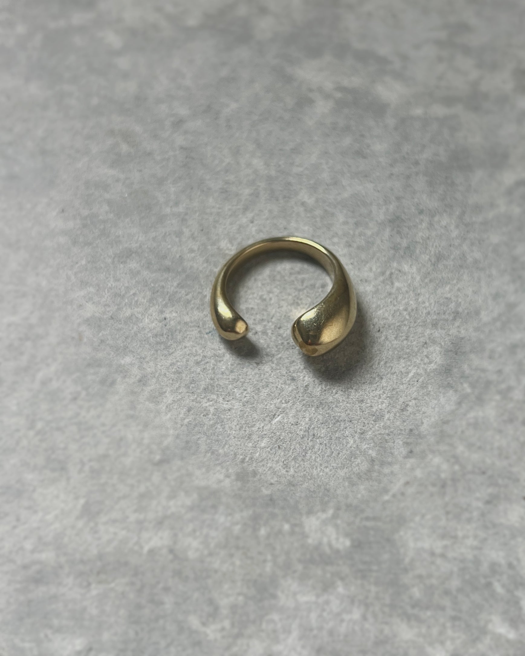 stacey vickery : adjustable brass ring