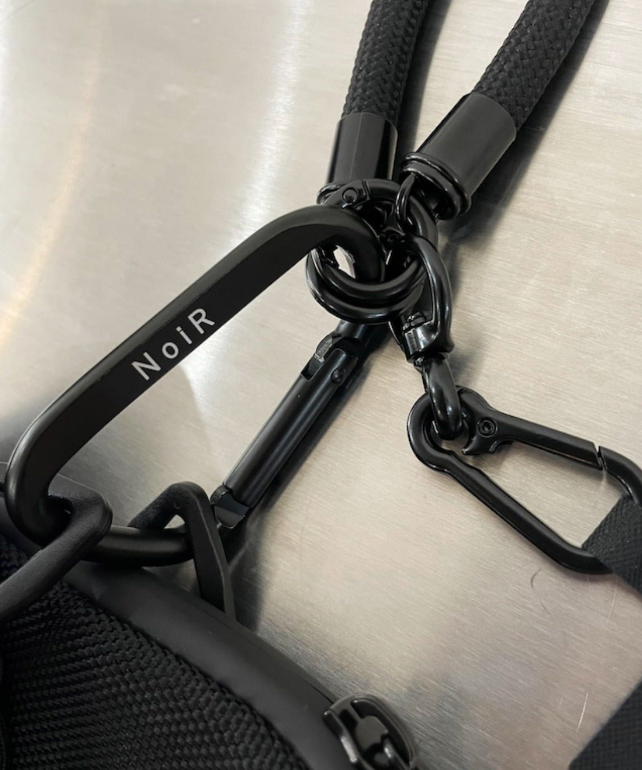 NoiR : everyday carry set