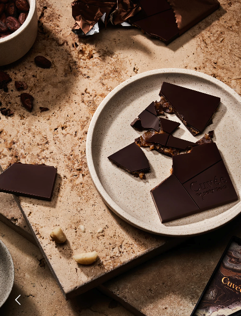 Cuvée : roasted macadamia & caramel 65% dark chocolate