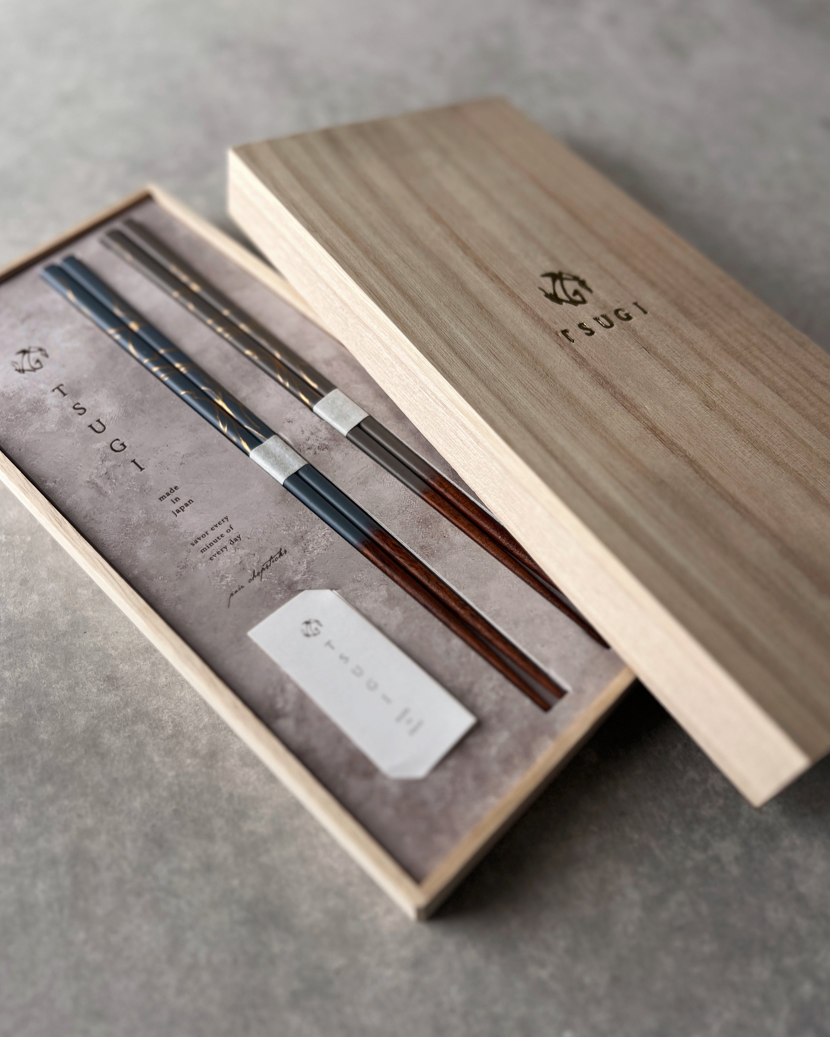Tsugi : boxed chopstick set