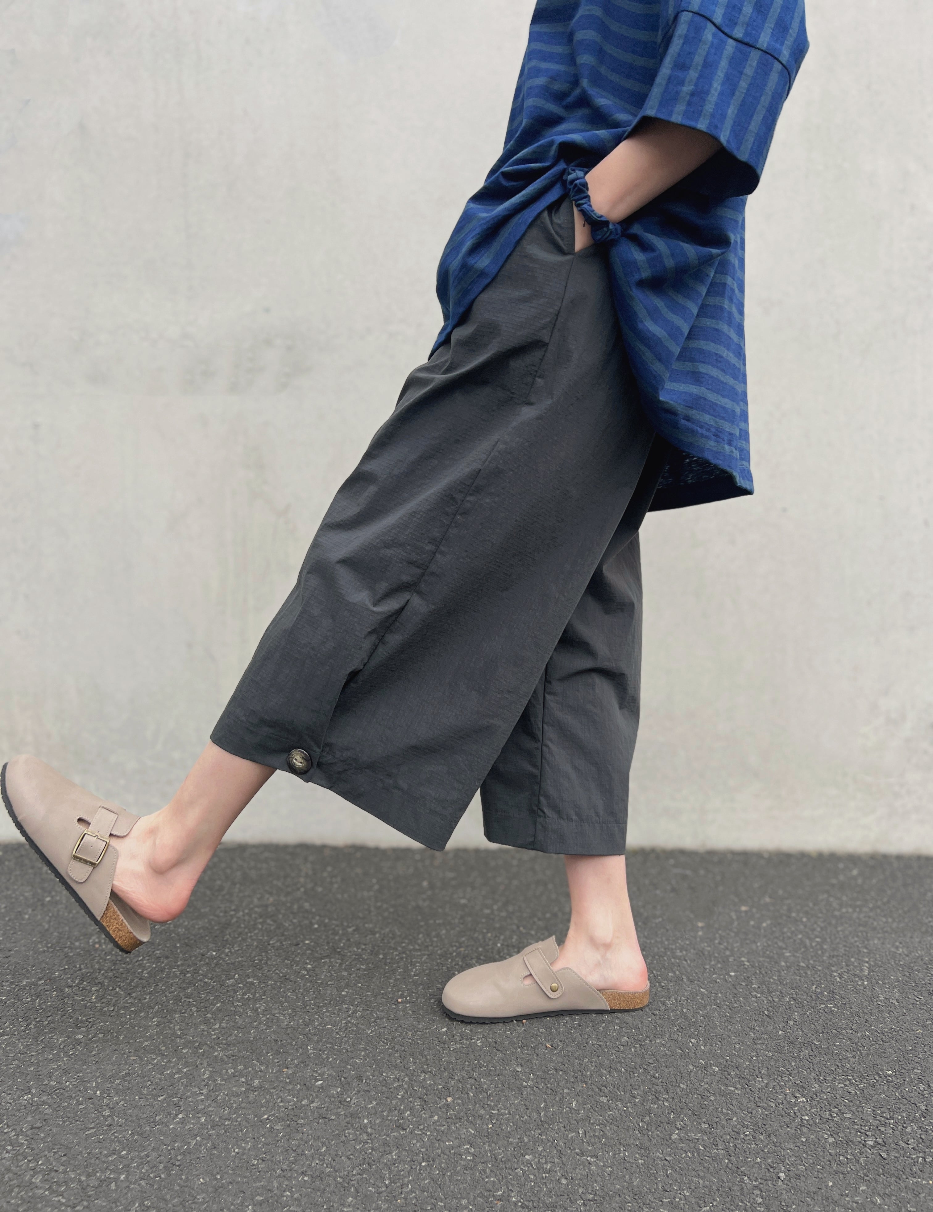 LJ struthers : textured cotton pants