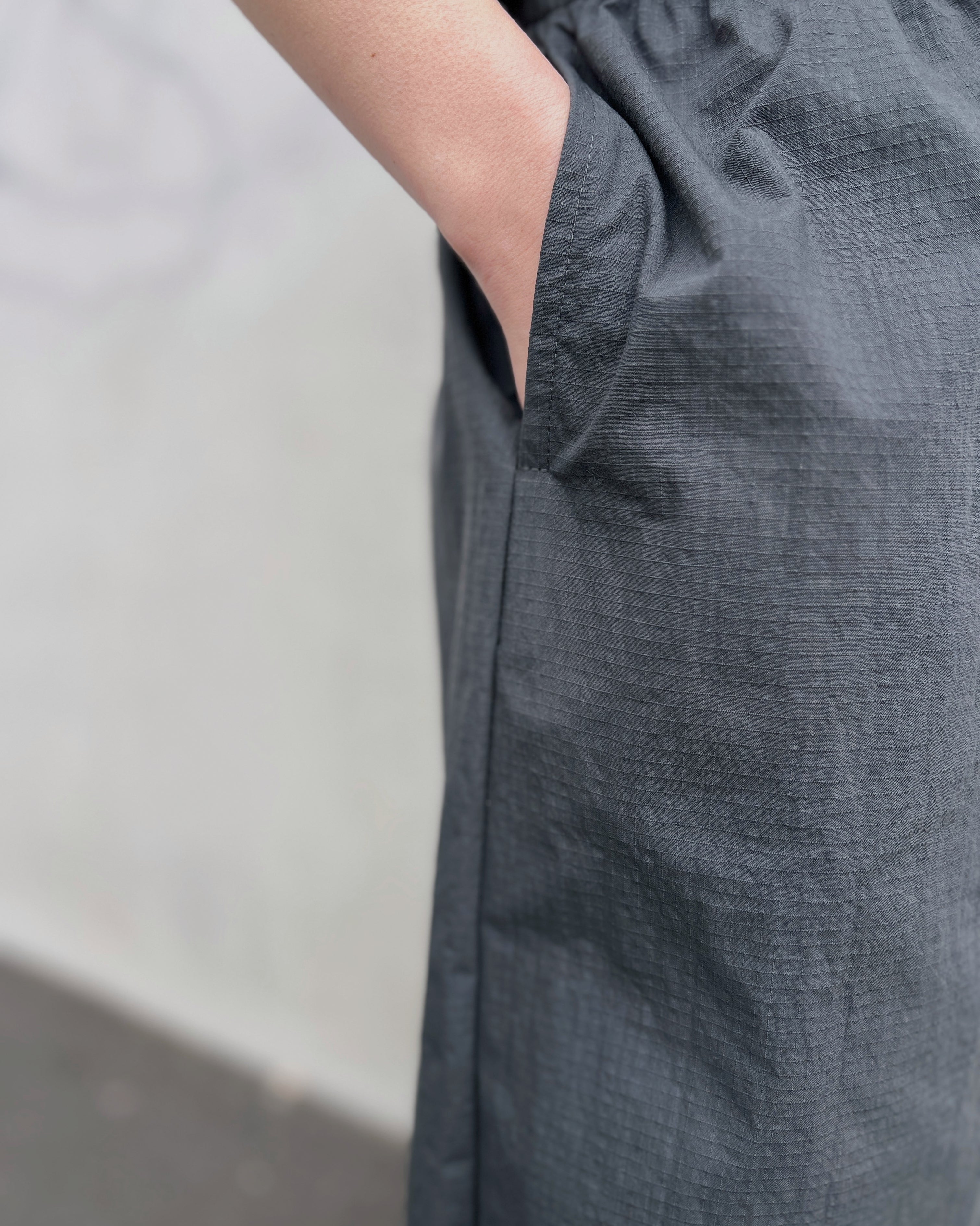LJ struthers : textured cotton pants
