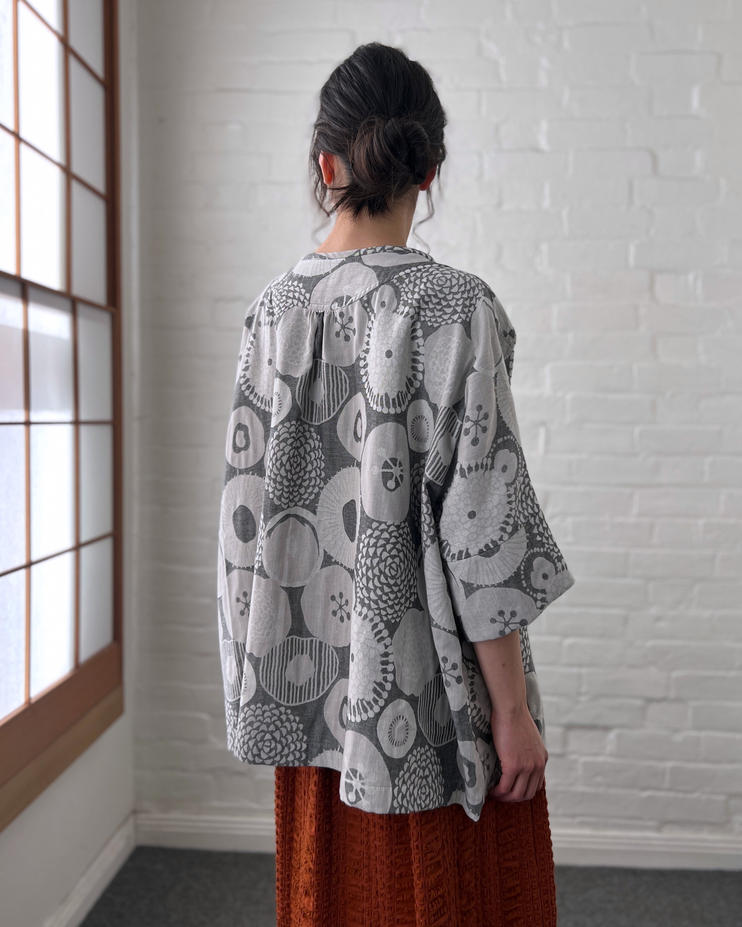 LJ struthers : archive lunar smock