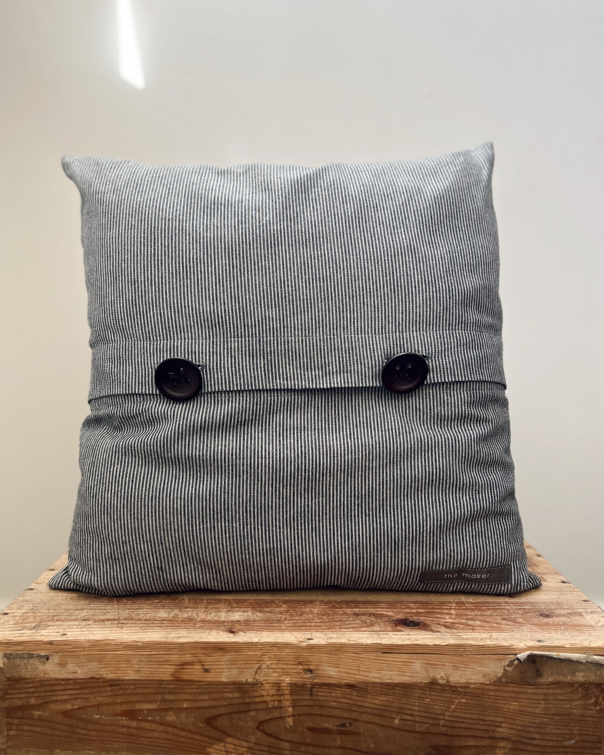 'm' for the maker : kobe cushion