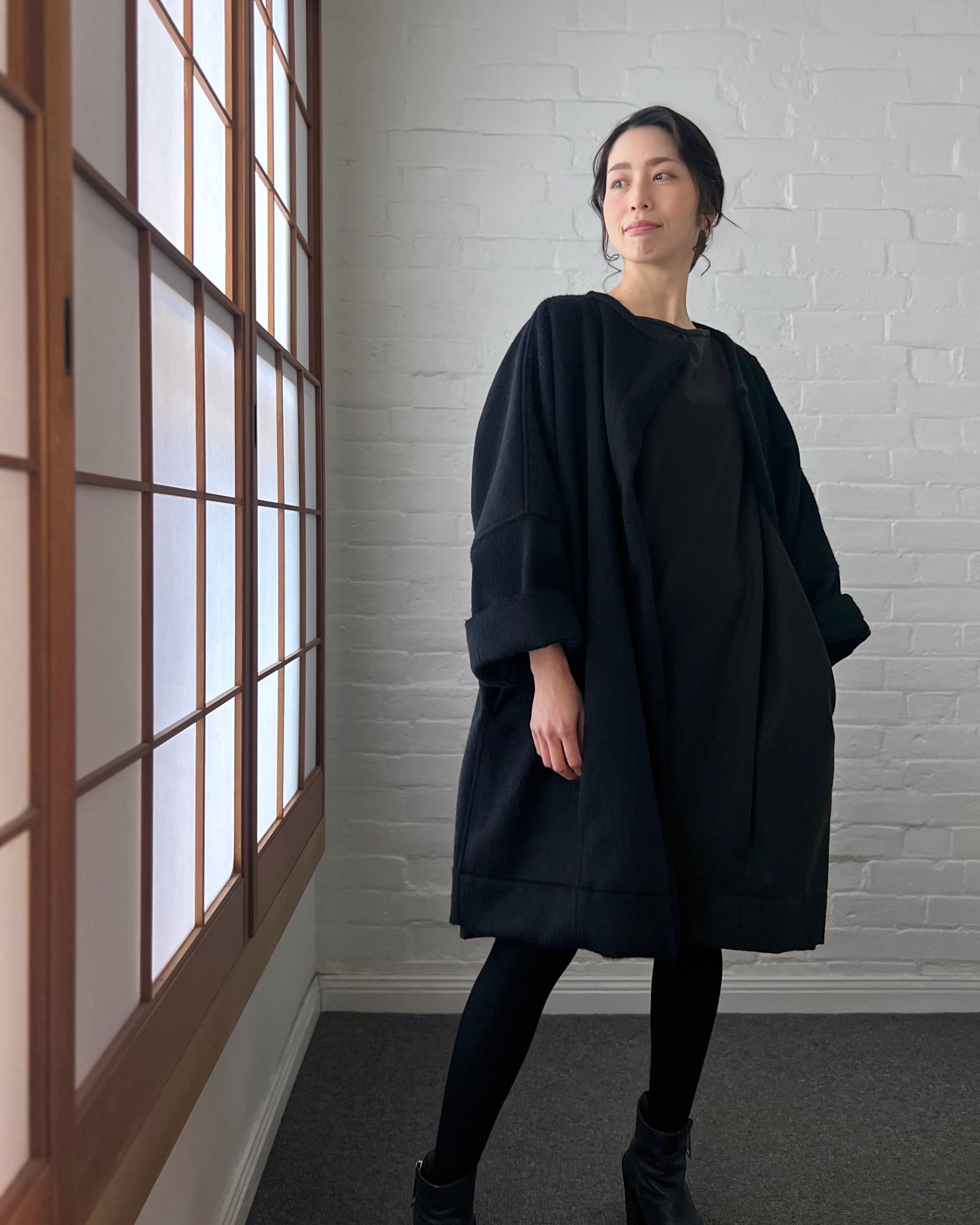 LJ struthers : textured wool gallery coat