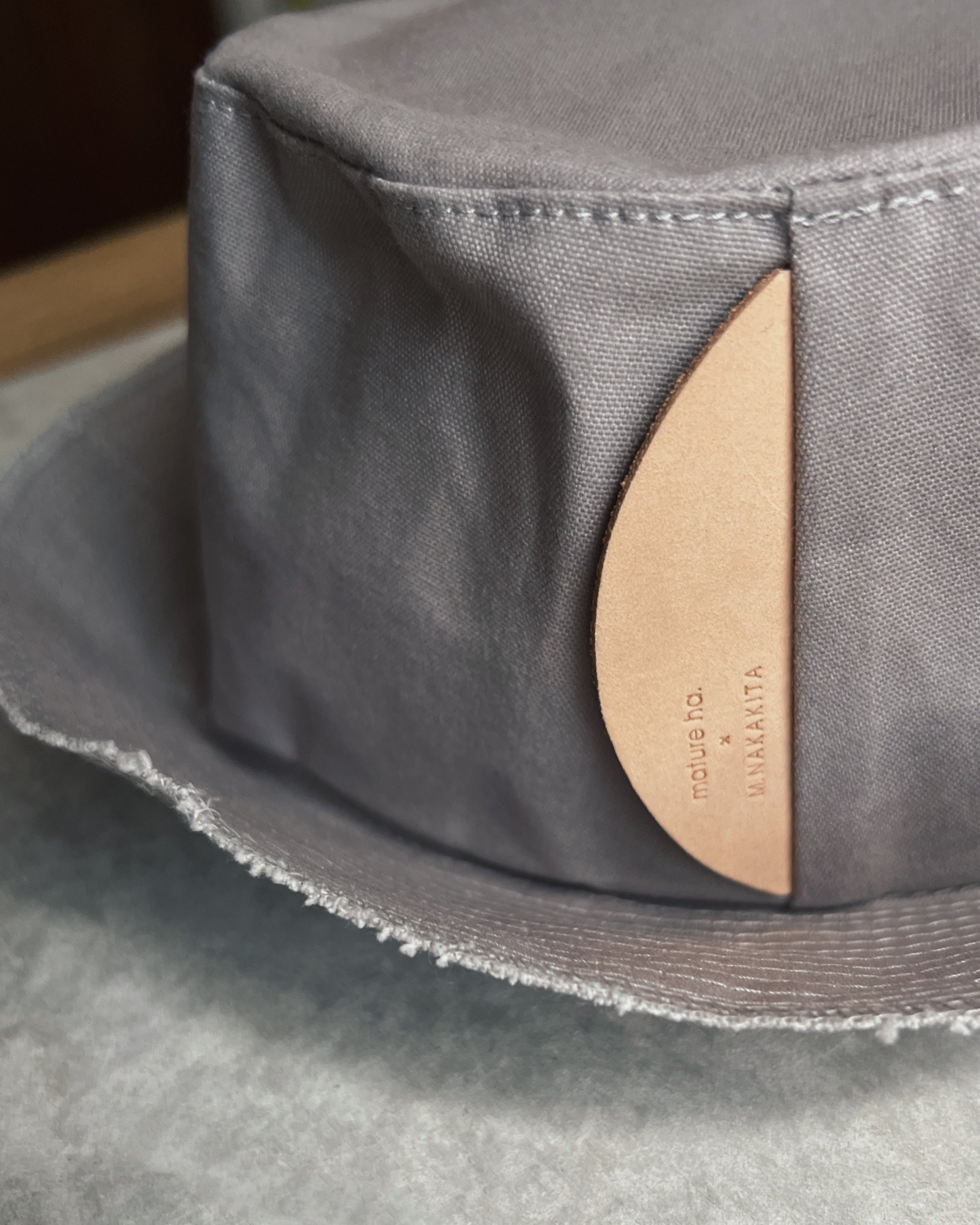mature ha : paraffin hat in dove