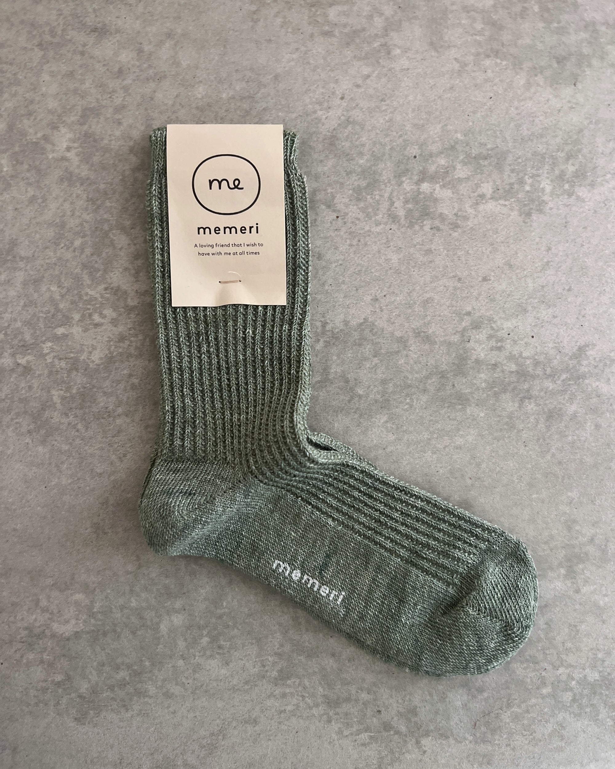 memeri : linen ribbed socks