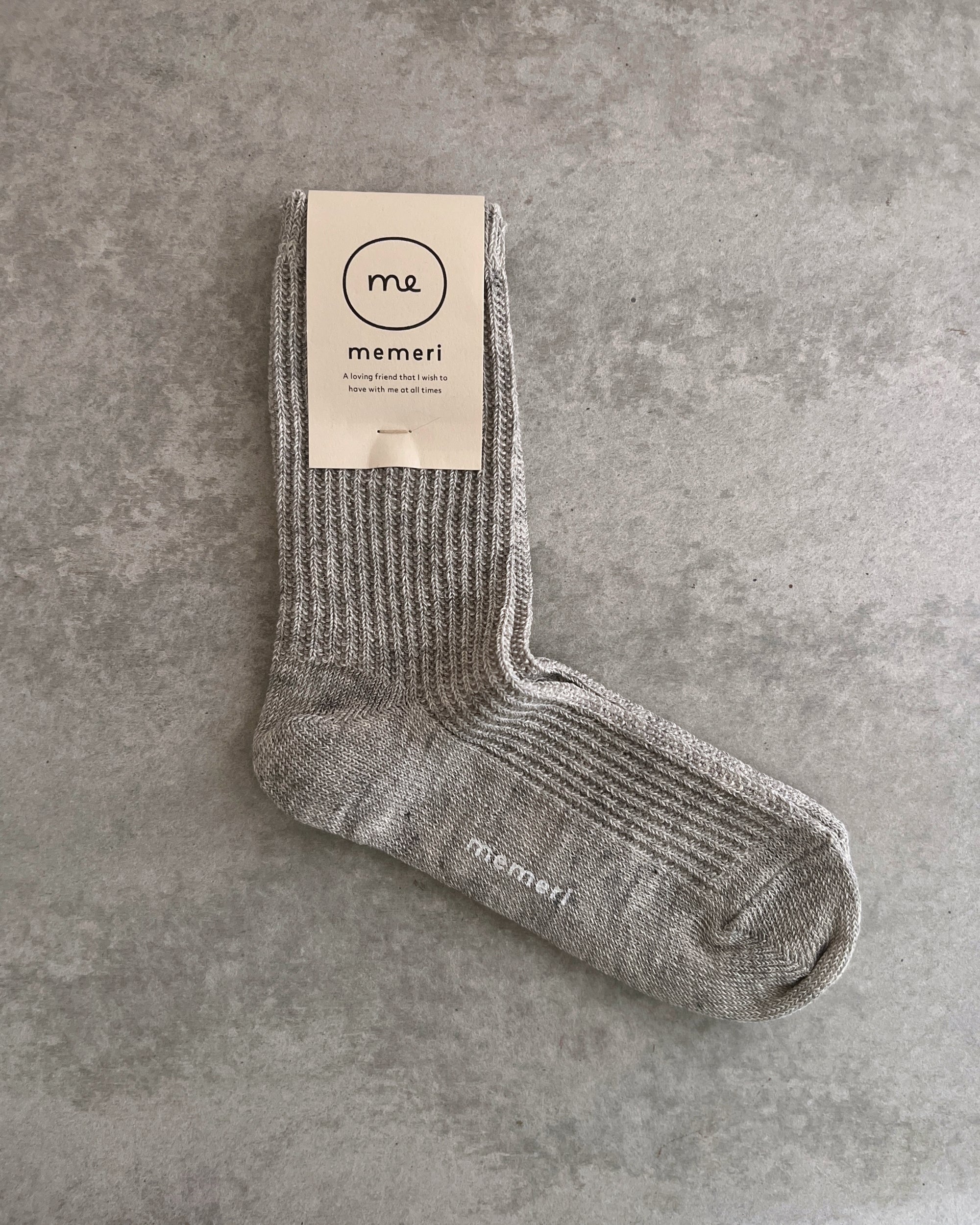 memeri : linen ribbed socks