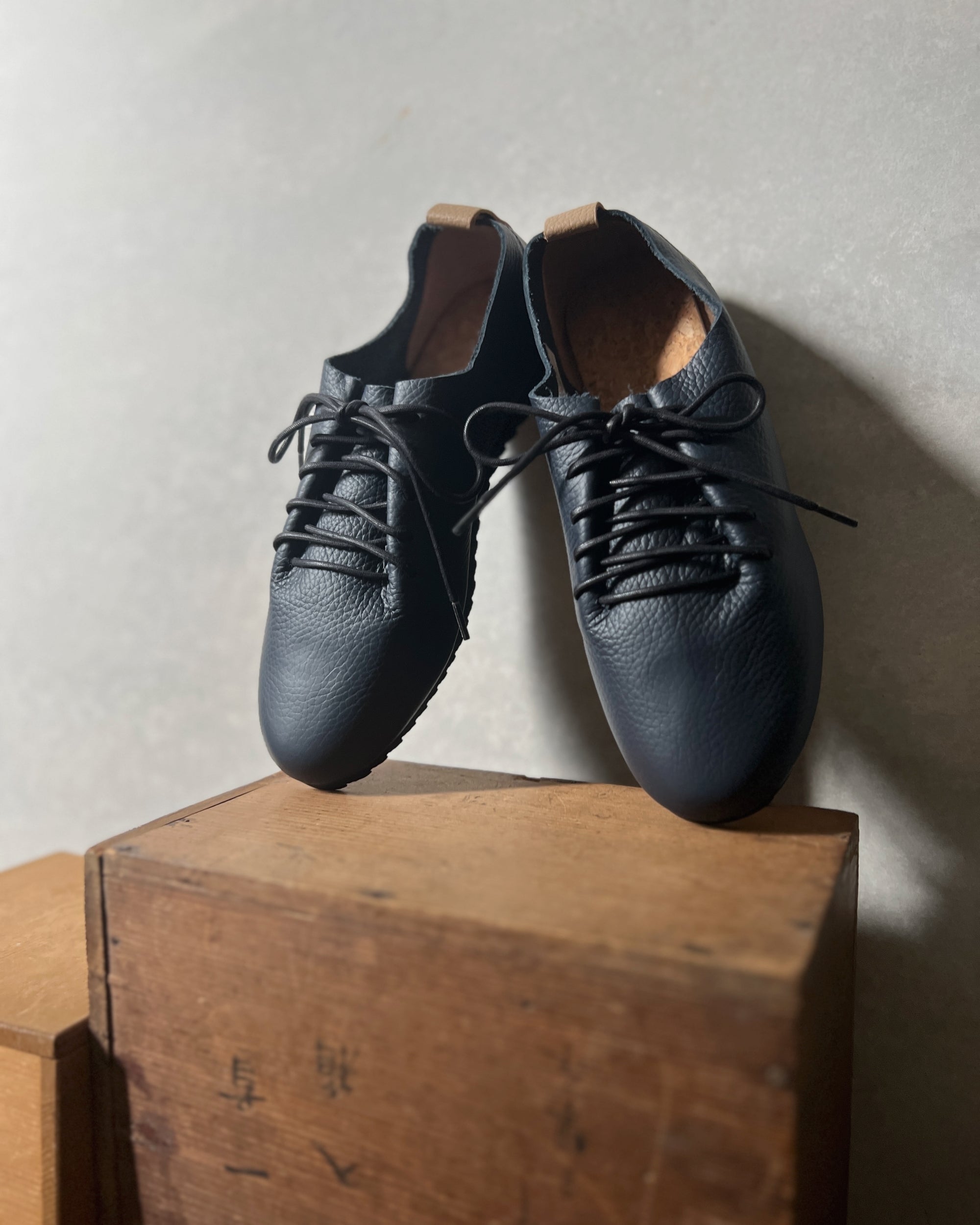 Leather sneakers, designed in japan and made in Spain