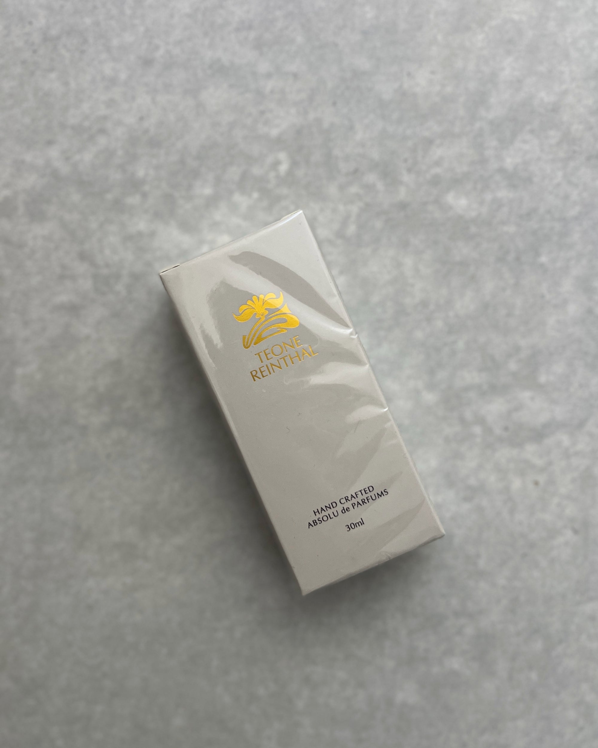 Teone Reinthal perfume : bodhi tree