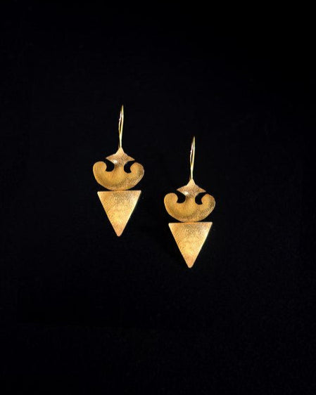 Ewa : gold token earrings