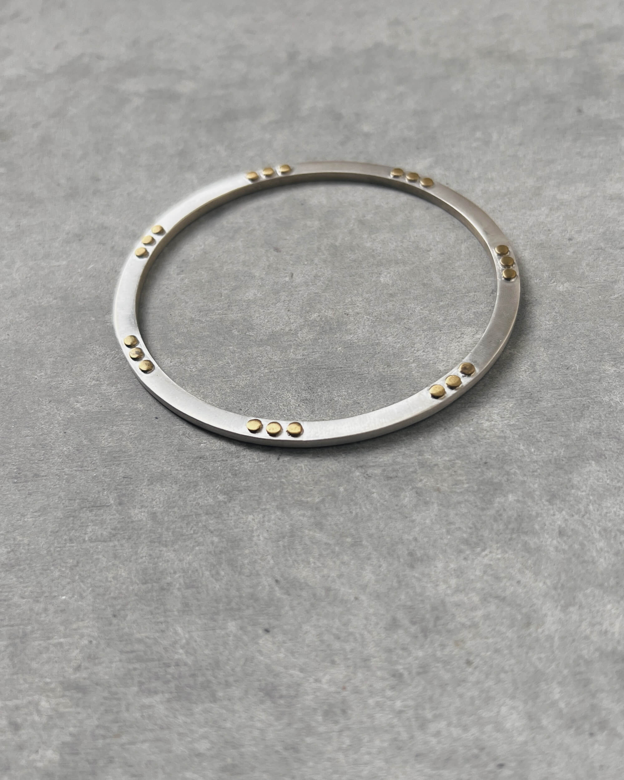 via smith : silver triple dot bangle