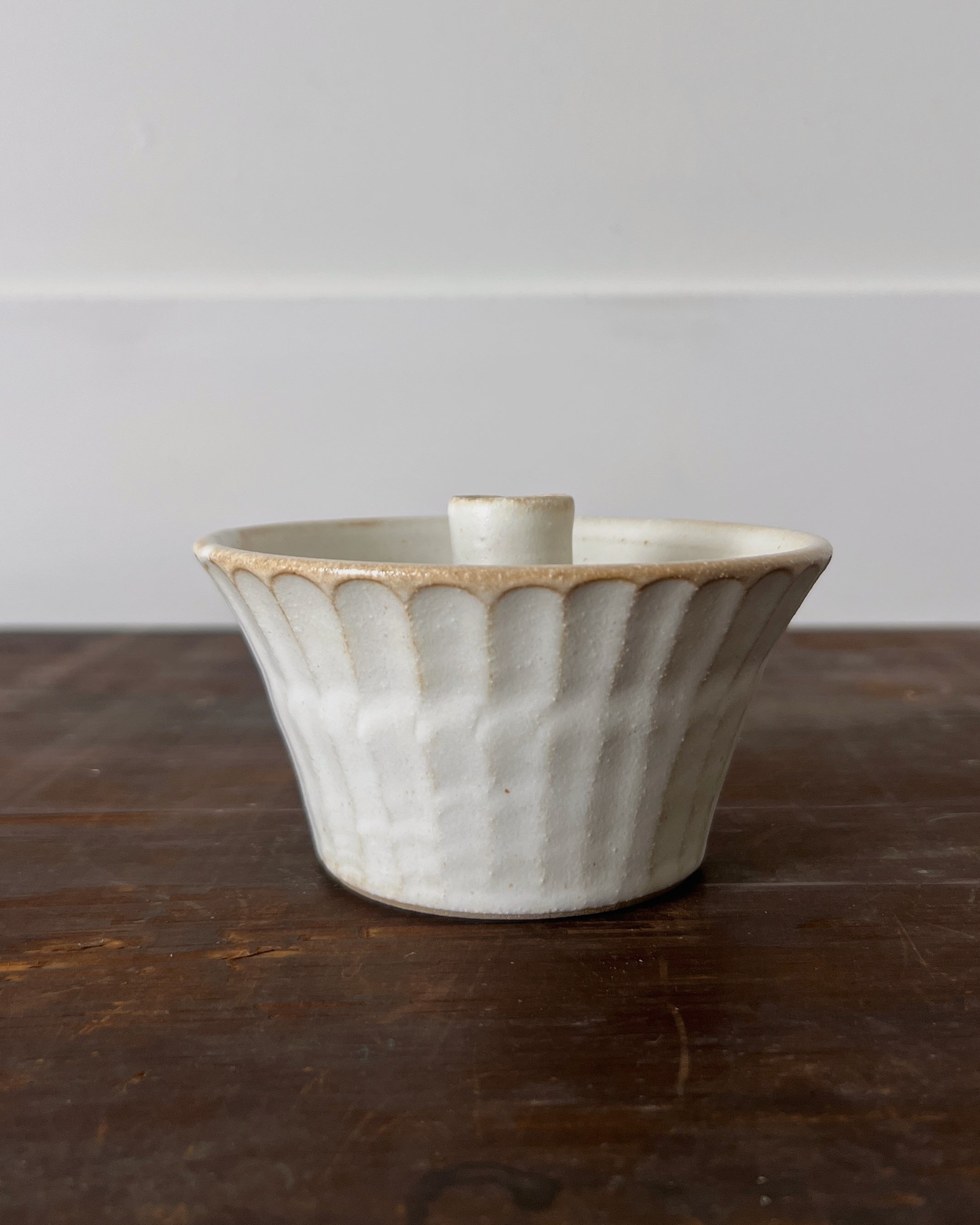wakasama : ceramic vase