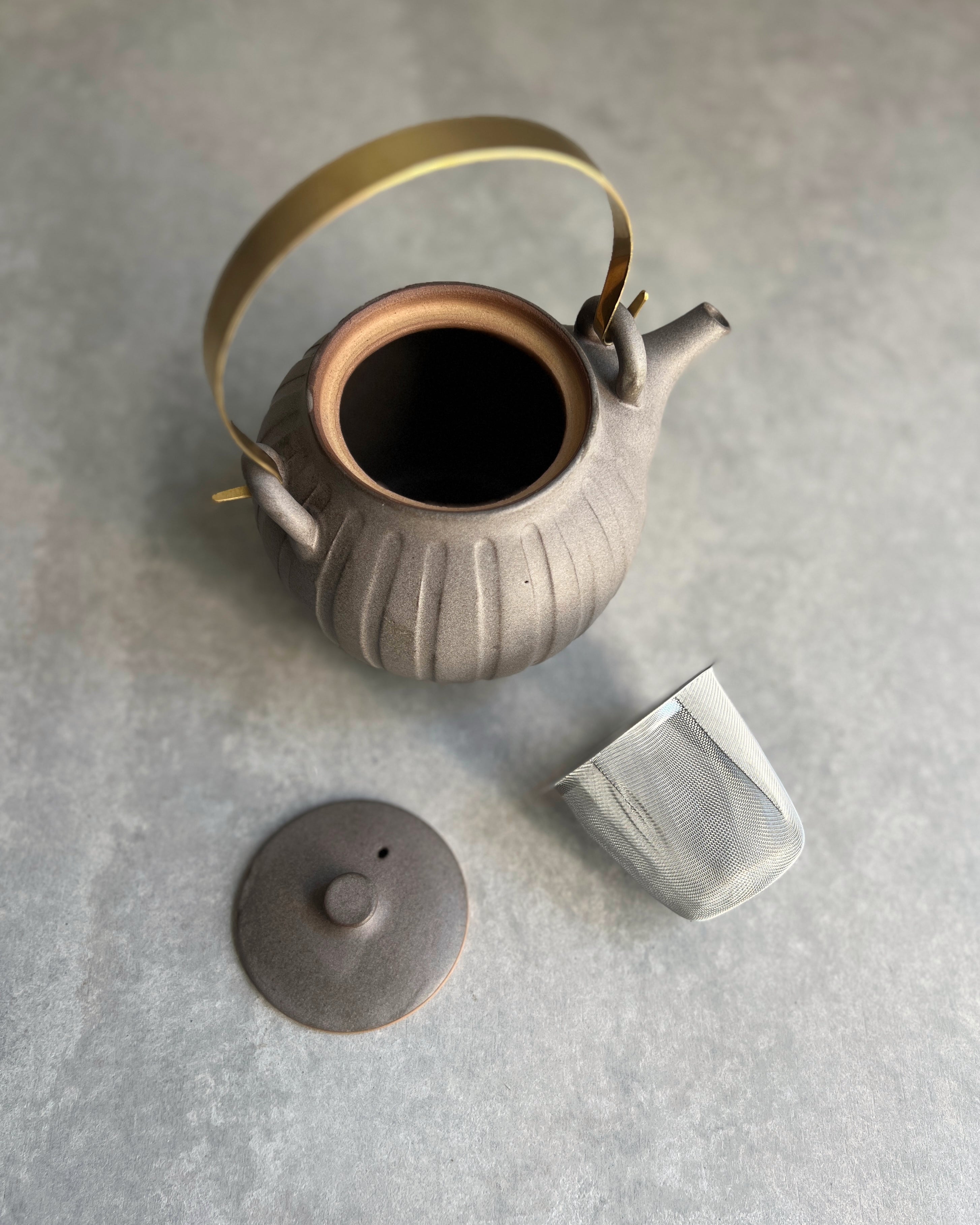 wakasama : ceramic teapot
