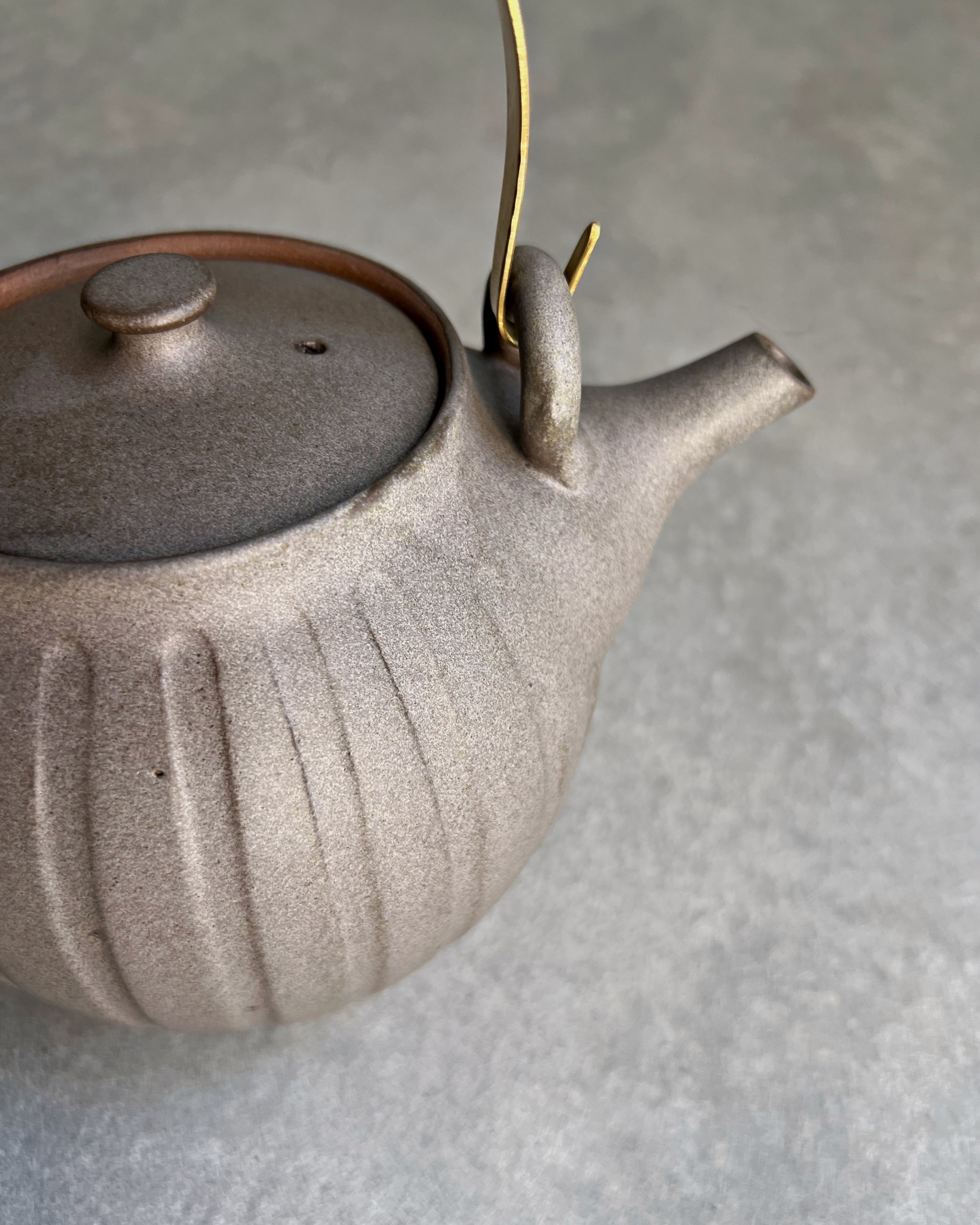 wakasama : ceramic teapot