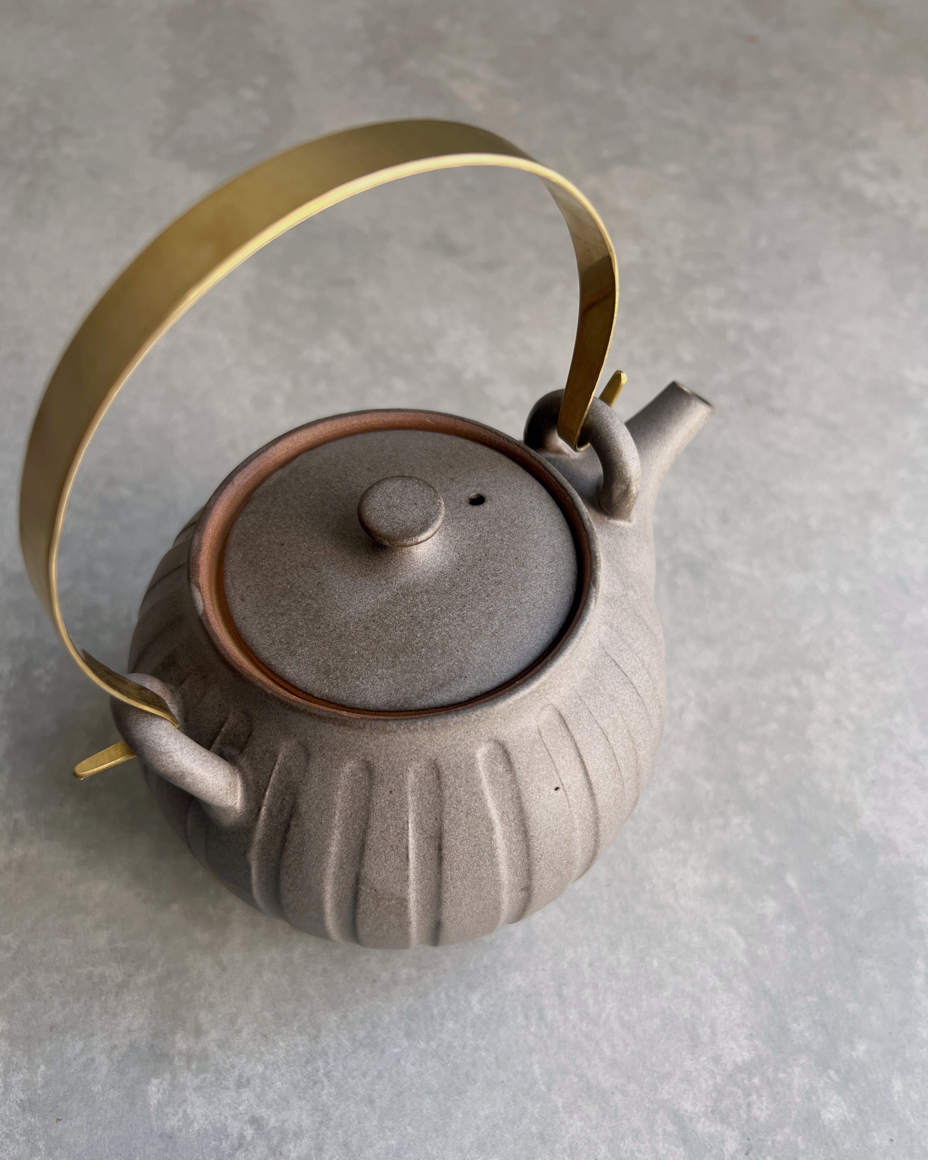 wakasama : ceramic teapot