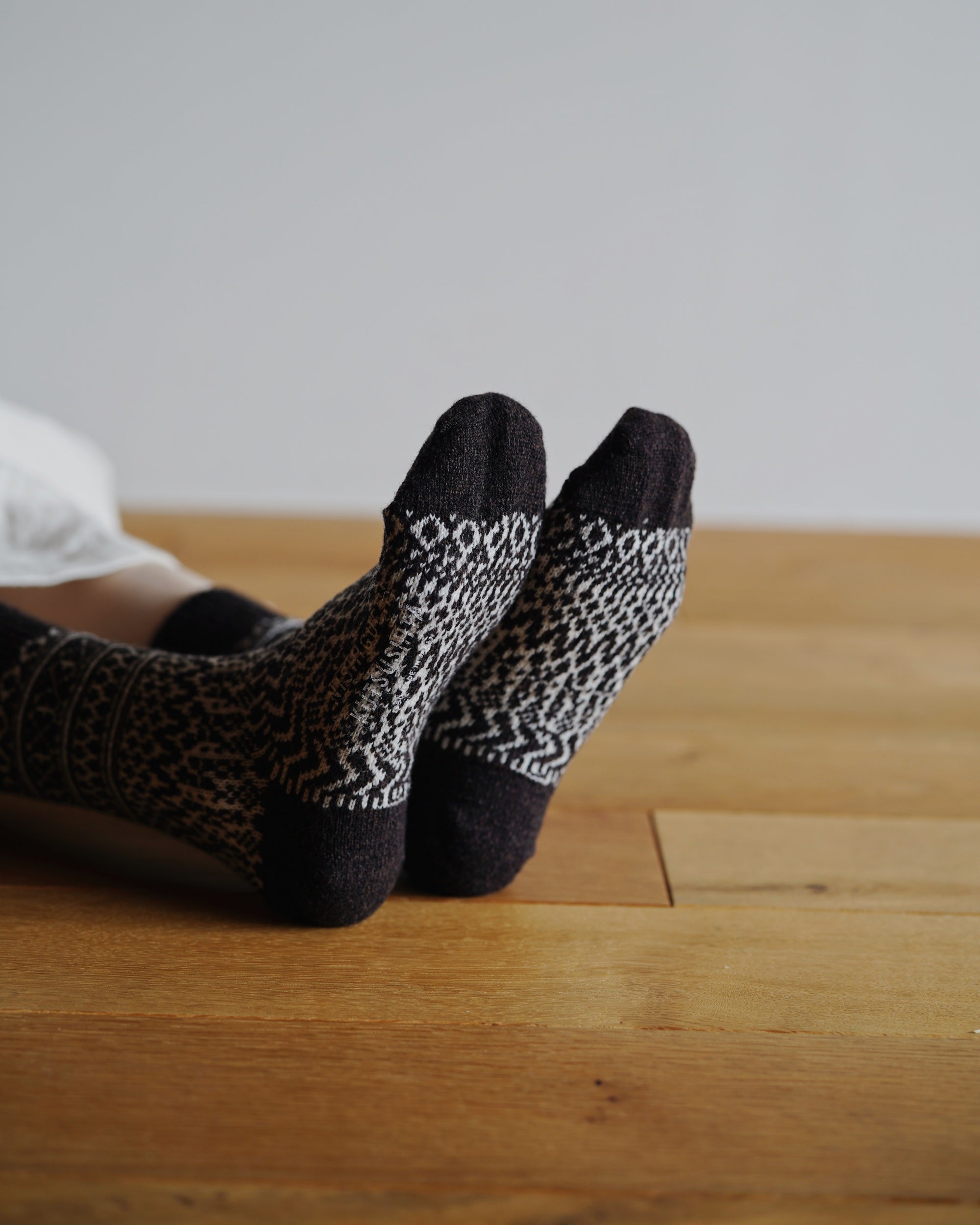 nishiguchi kutsushita : oslo wool jacquard socks