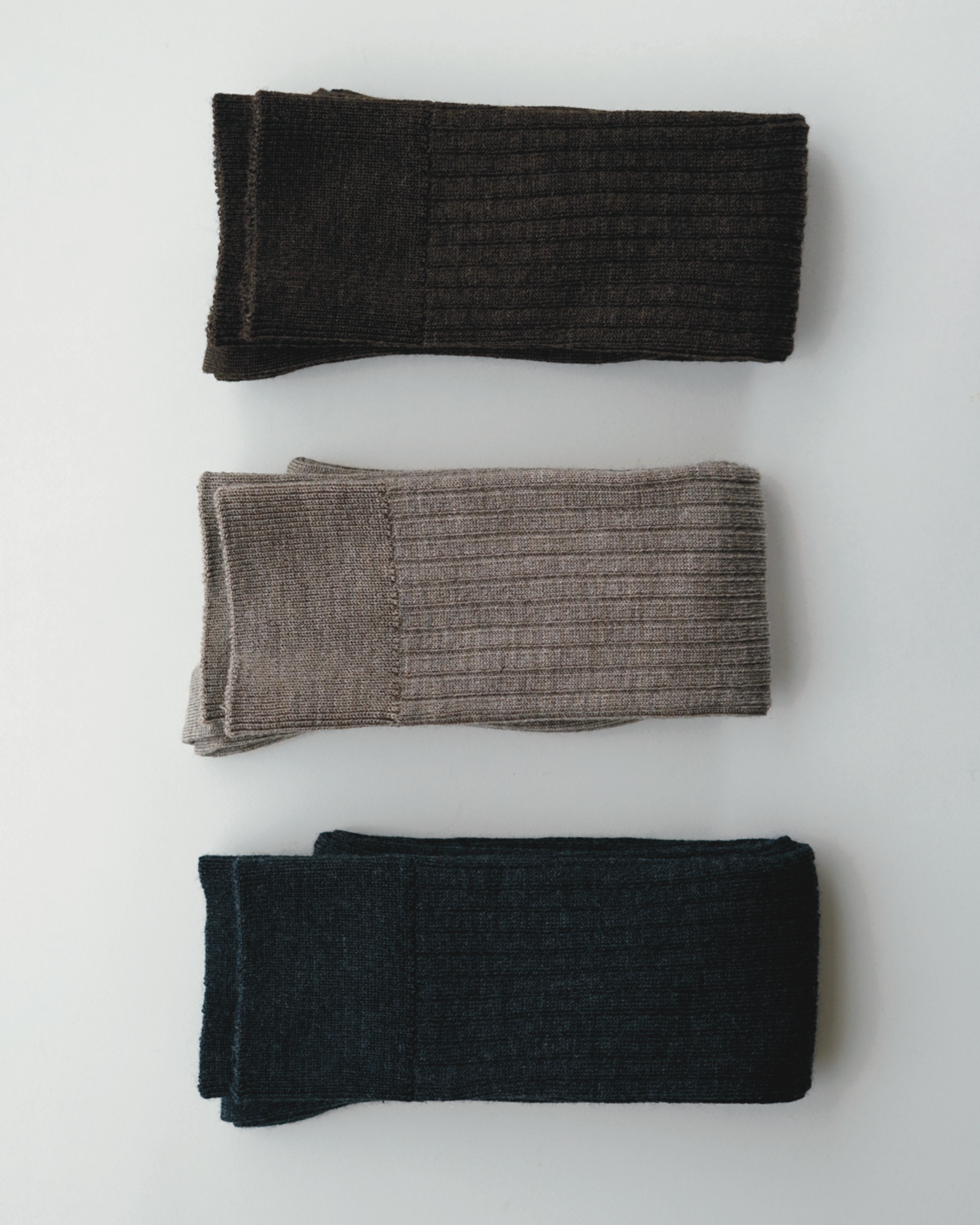 hakne : merino wool ribbed high socks