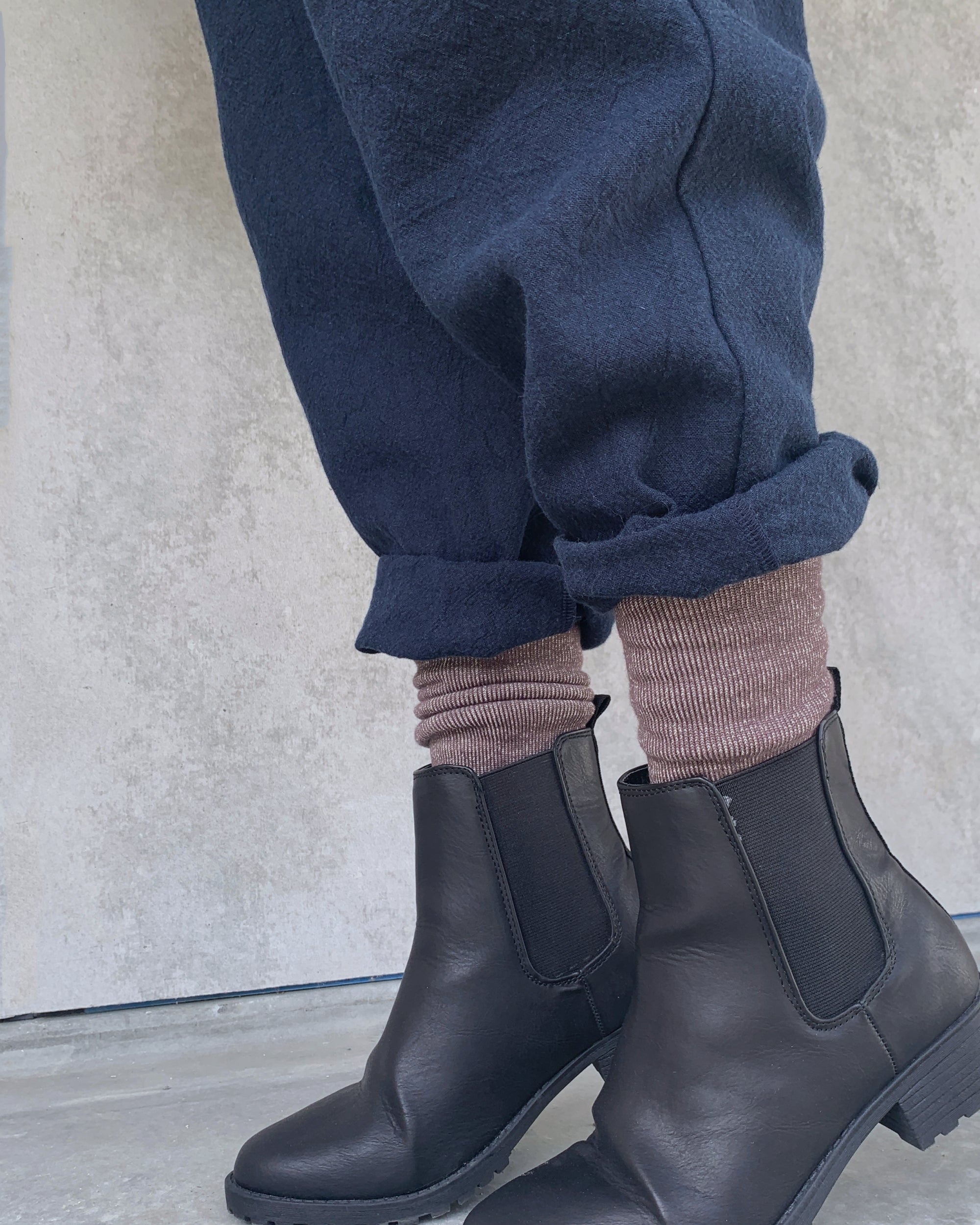 nishiguchi kutsushita : praha silk cotton socks