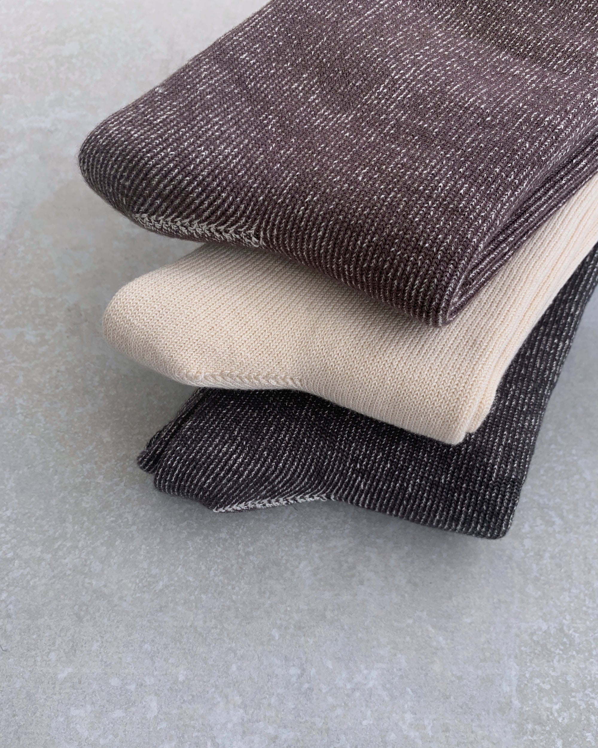 nishiguchi kutsushita : praha silk cotton socks