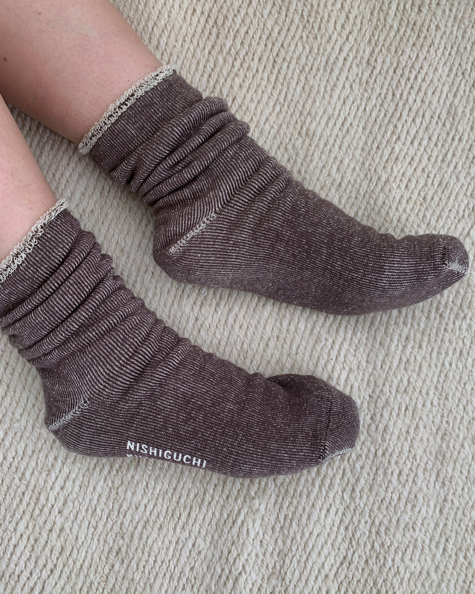 nishiguchi kutsushita : praha silk cotton socks
