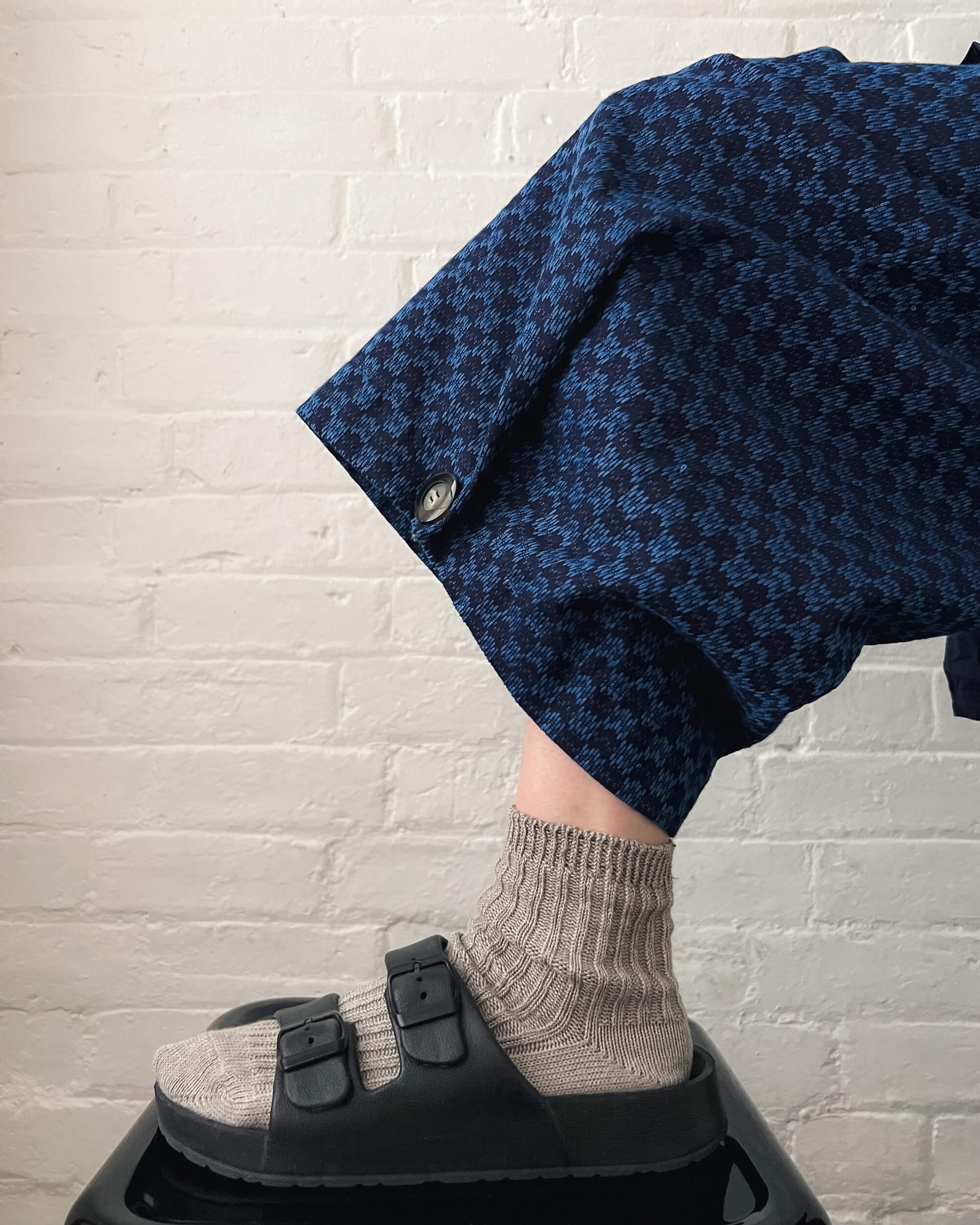 nishiguchi kutsushita : praha linen ribbed socks made in japan