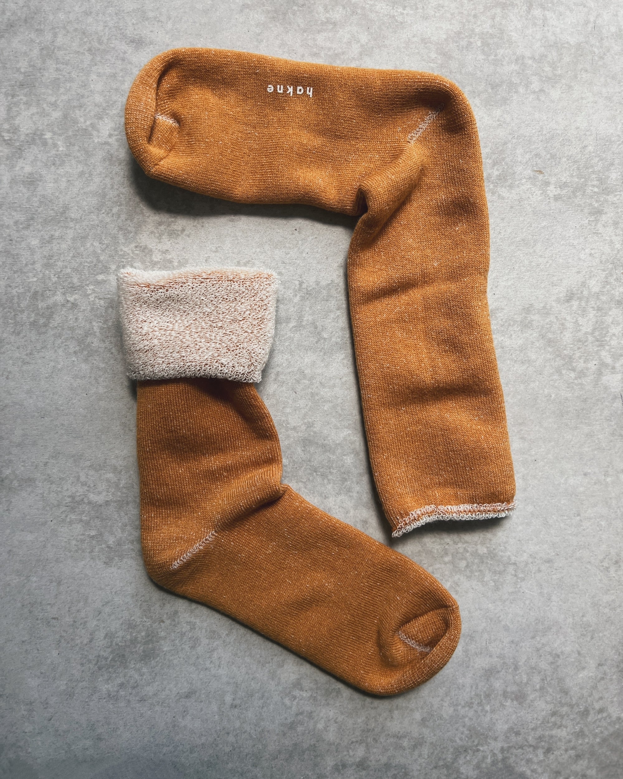 hakne : cotton-wool pile socks