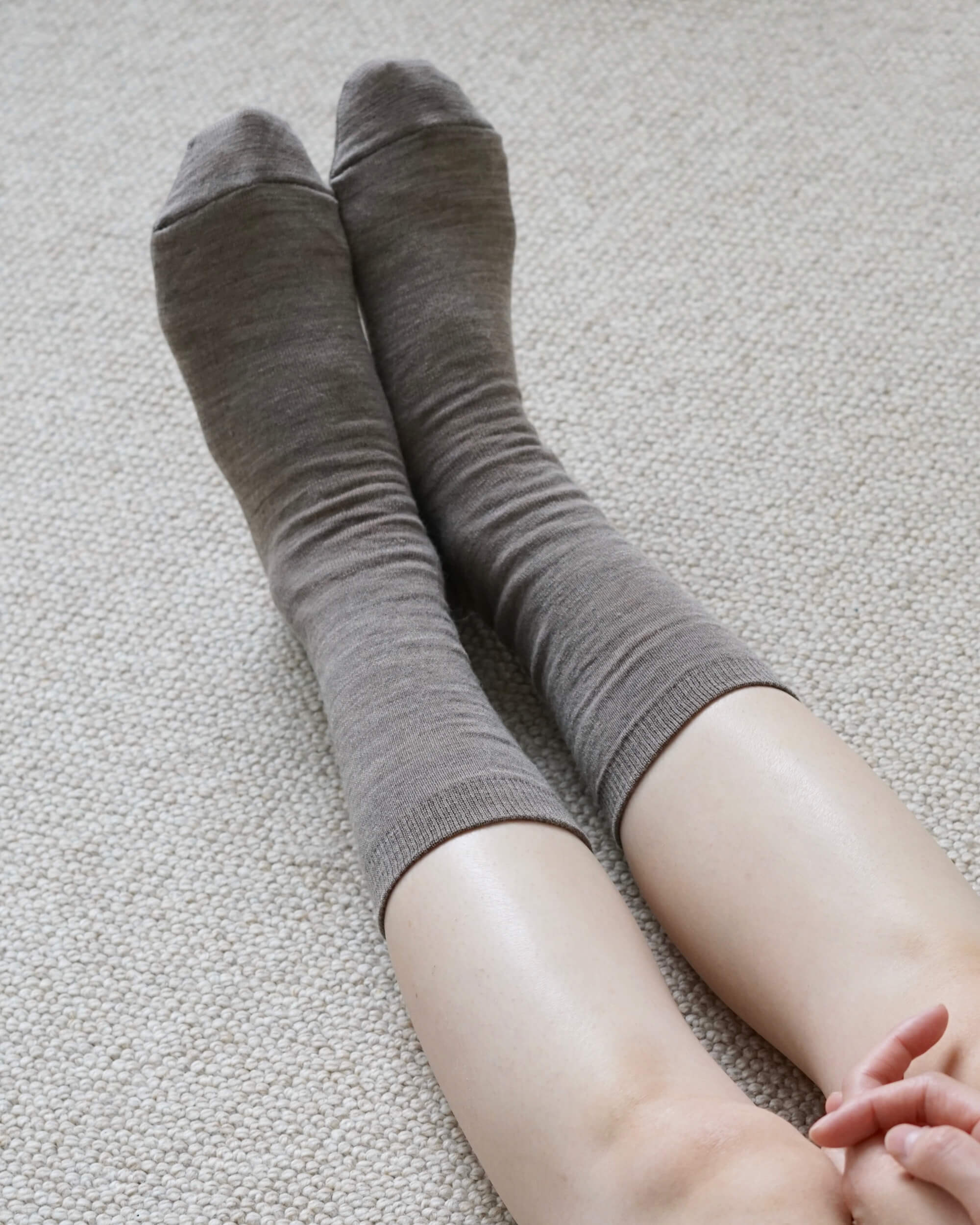 hakne : silk wool double-faced socks
