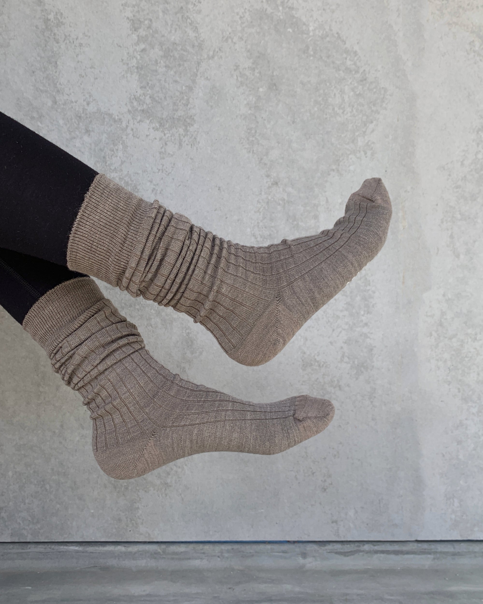 hakne : merino wool ribbed high socks