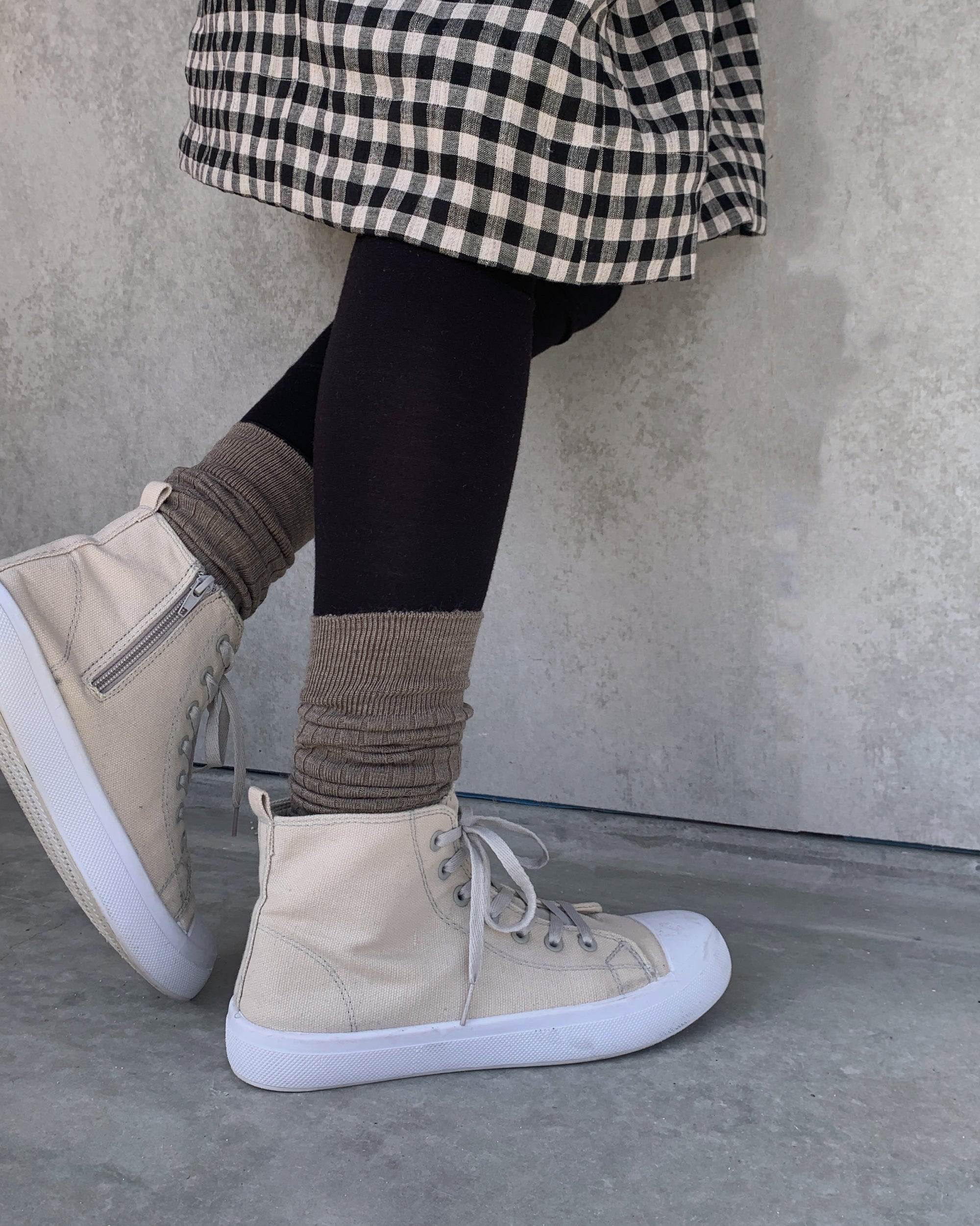 hakne : merino wool ribbed high socks