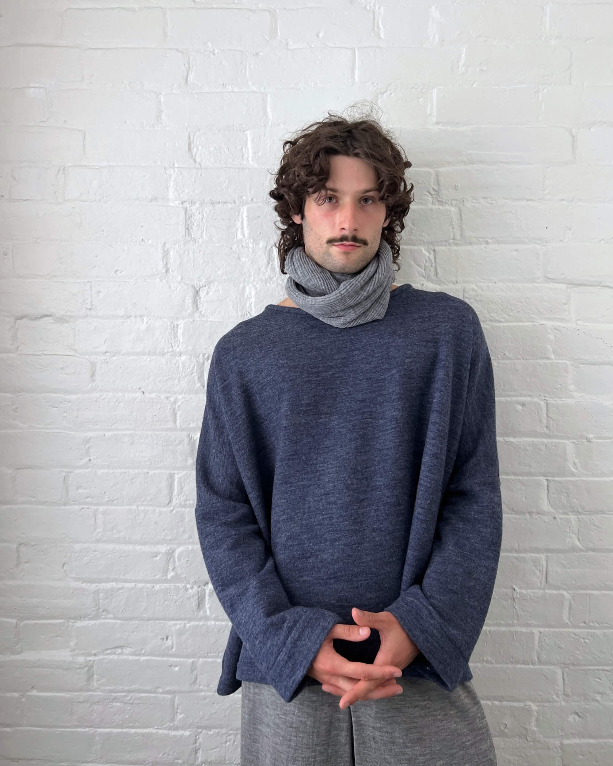 memeri : merino wool loop scarf in flint