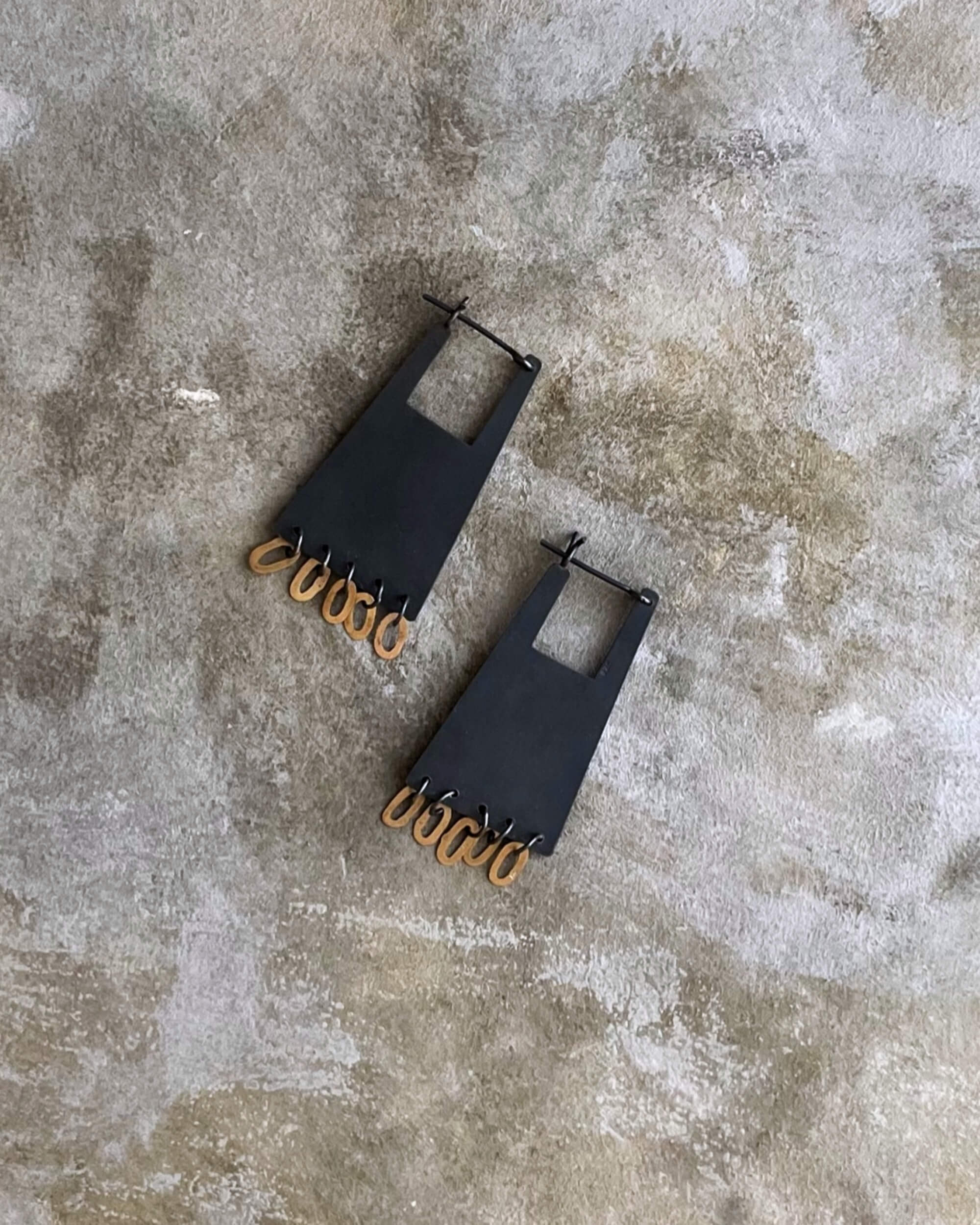 kaoru rogers : shikaku pyramid earrings