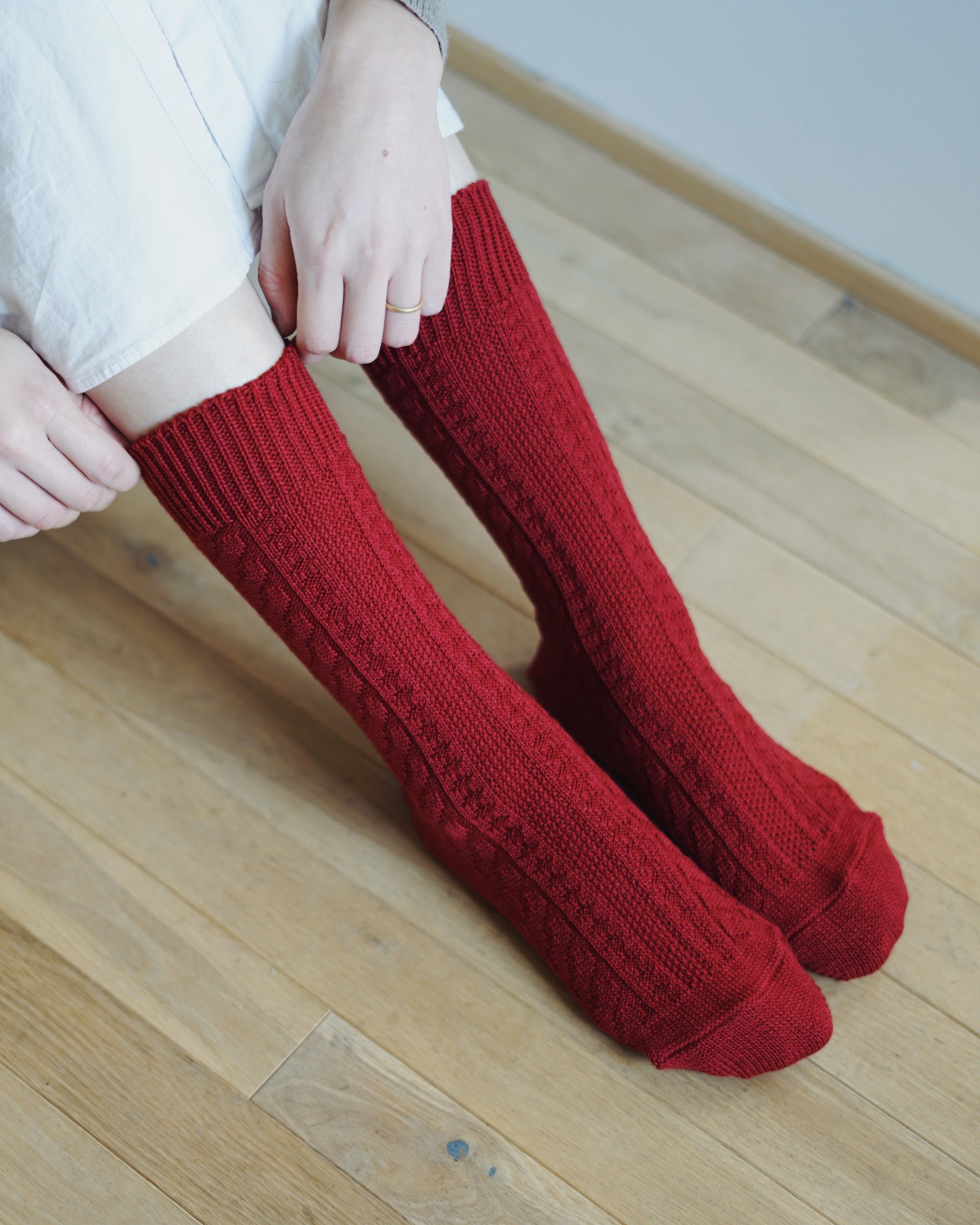 memeri : wool cotton cable socks