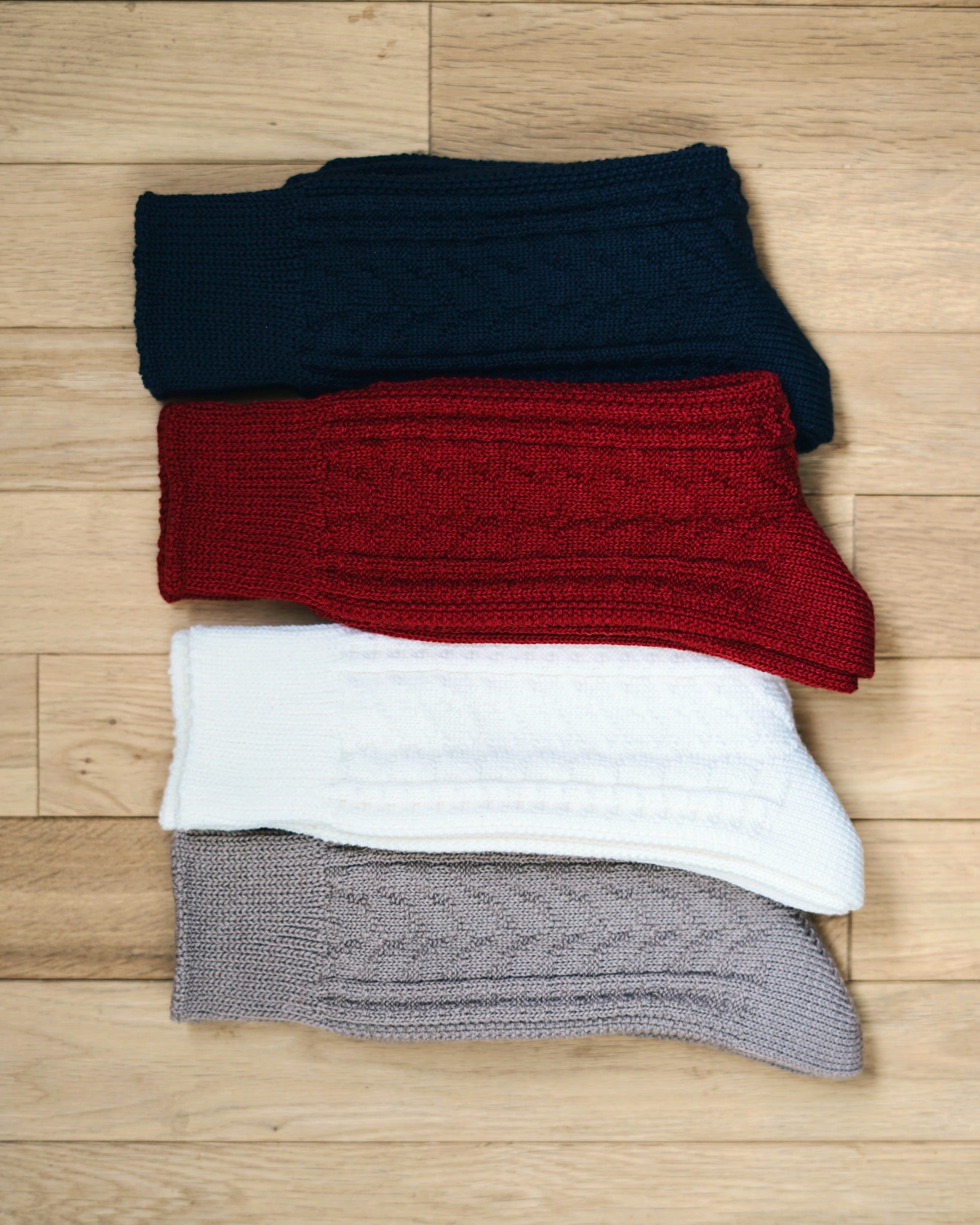 memeri : wool cotton cable socks