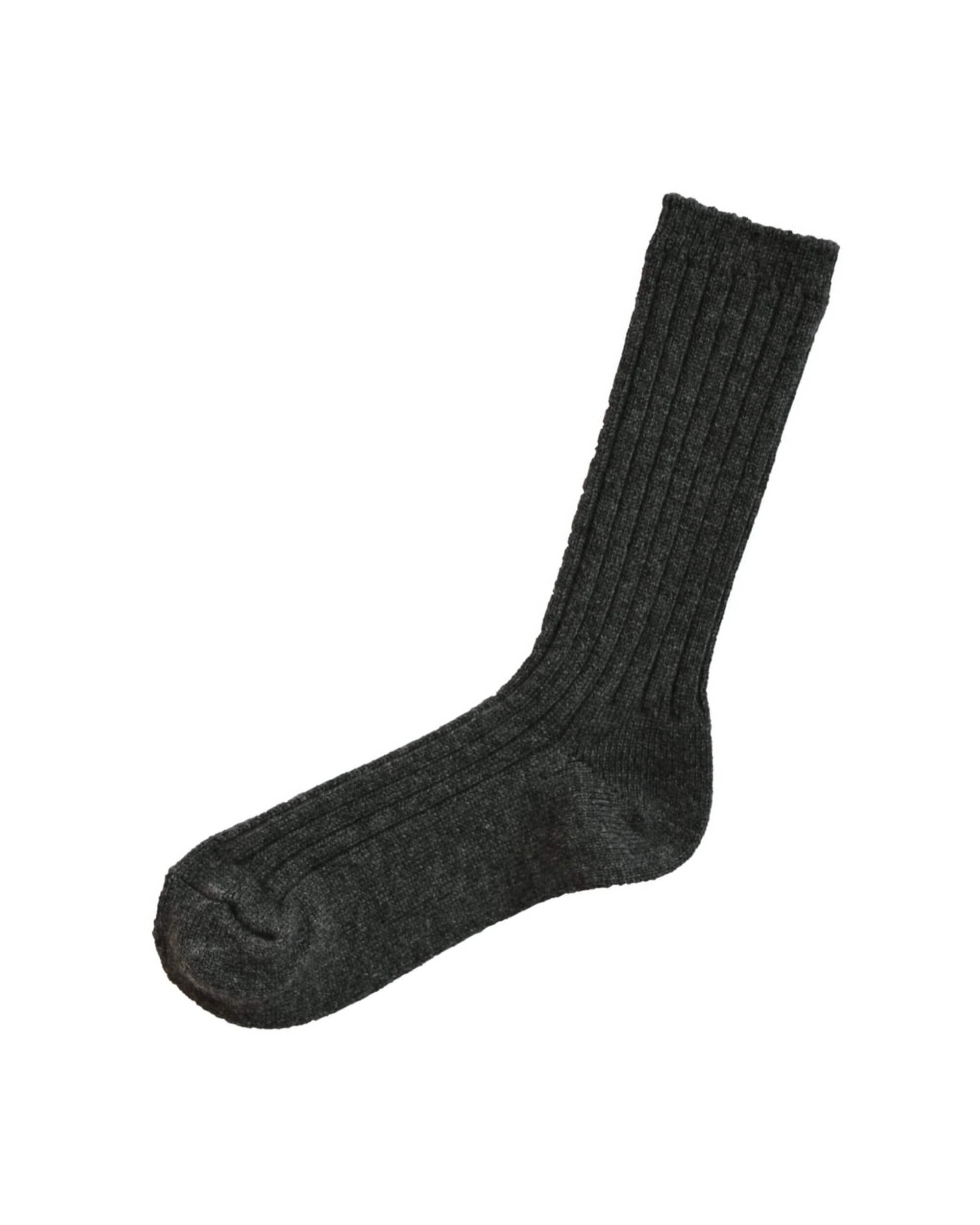 nishiguchi kutsushita : praha cashmere ribbed socks
