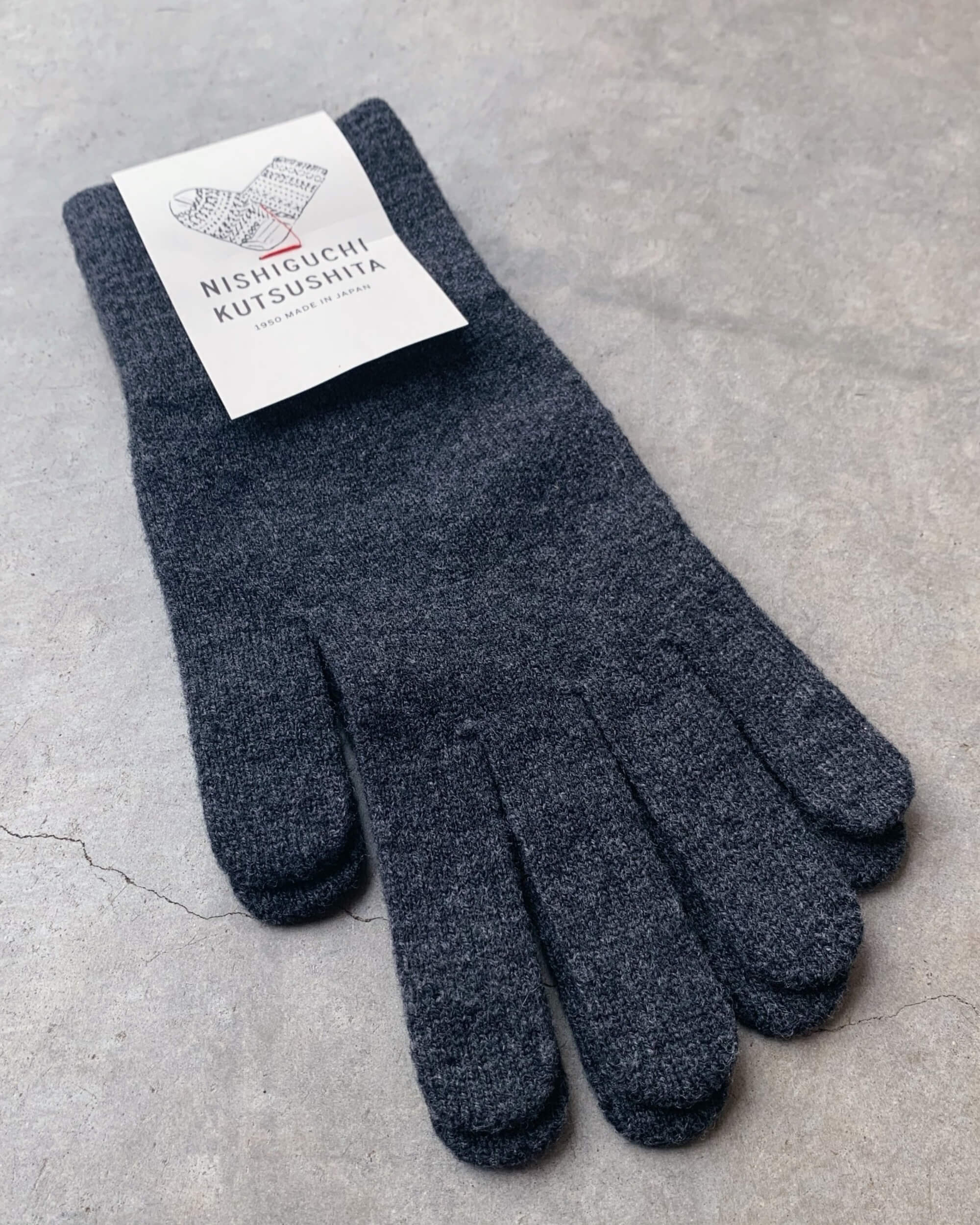 nishiguchi kutsushita : merino wool gloves