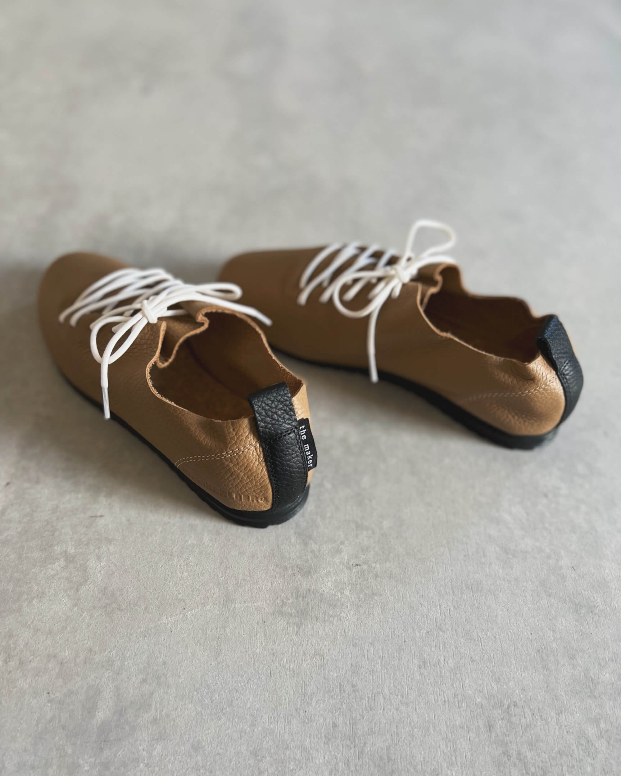 swaanarlberg : japanese leather shoes in cappuccino