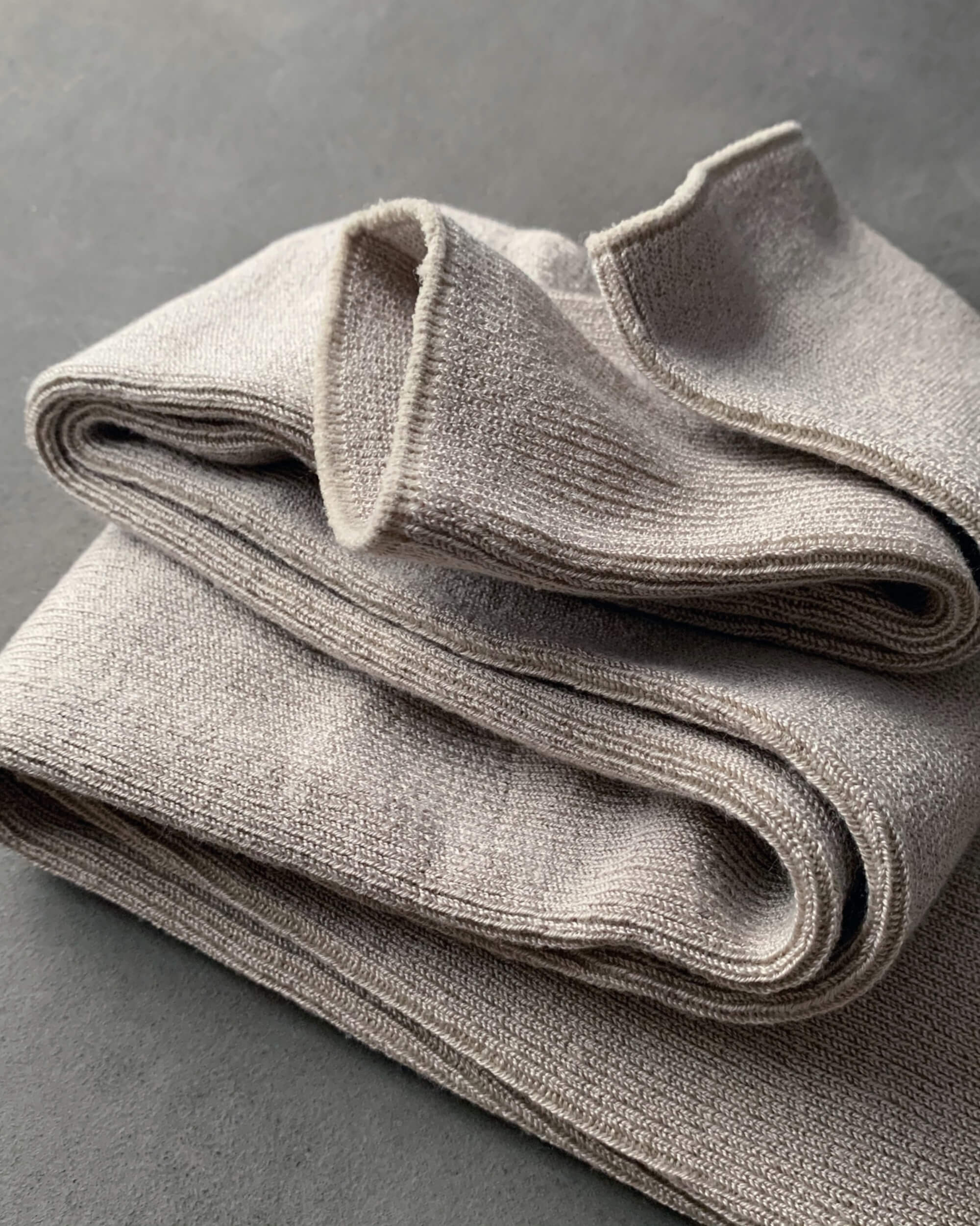 hakne : silk ribbed leggings