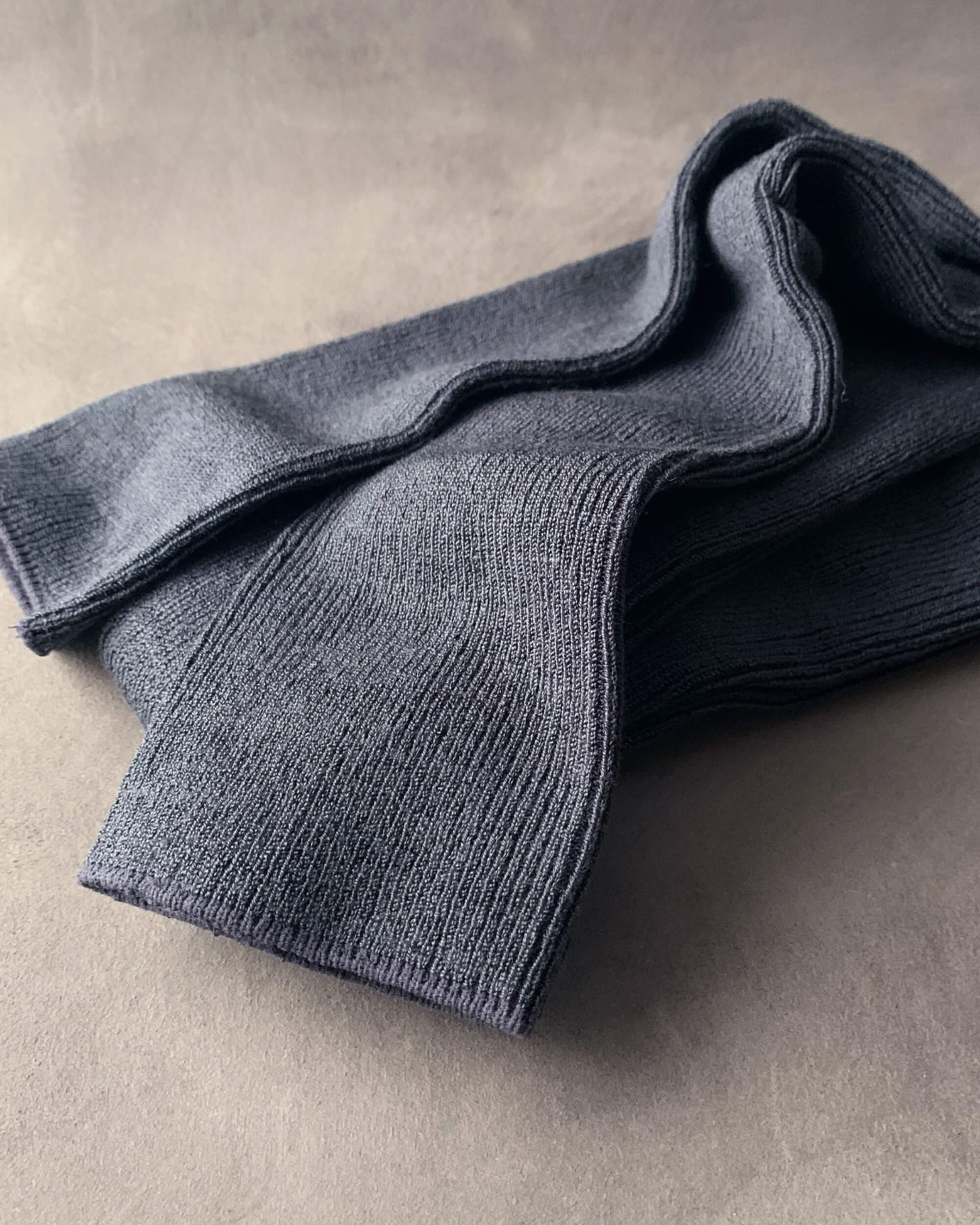 hakne : silk ribbed leggings