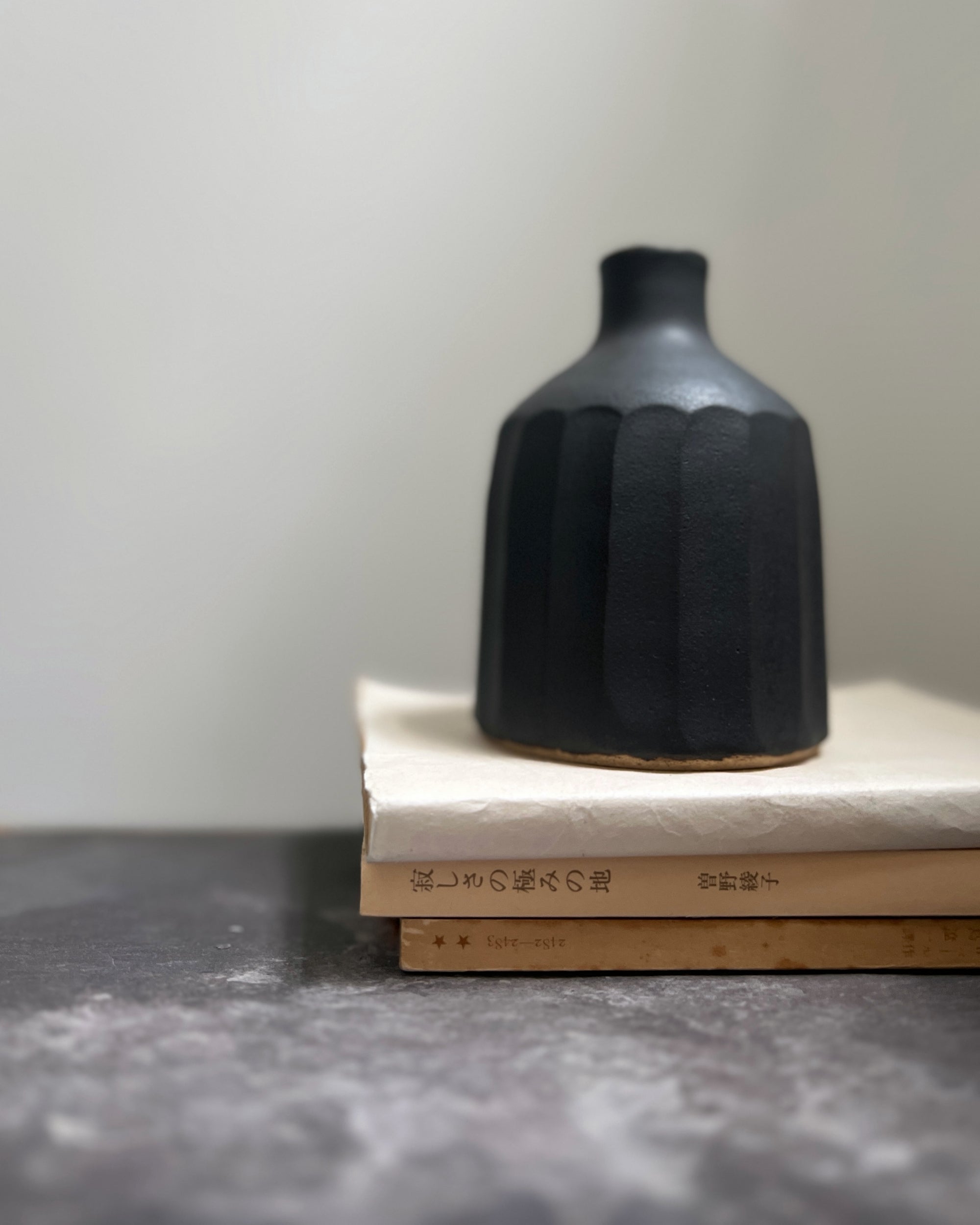 wakasama : ceramic vase 02