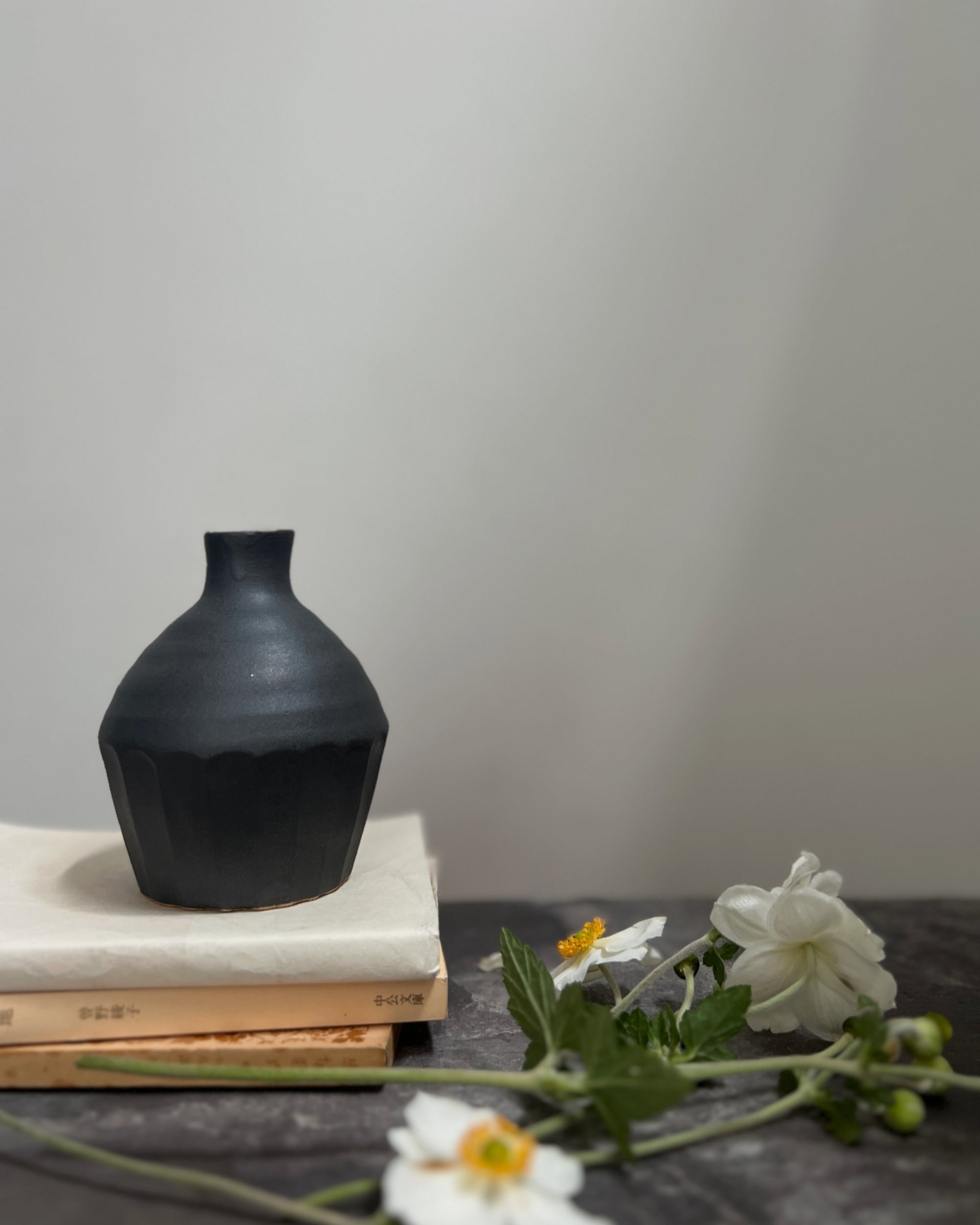 wakasama : ceramic vase 03