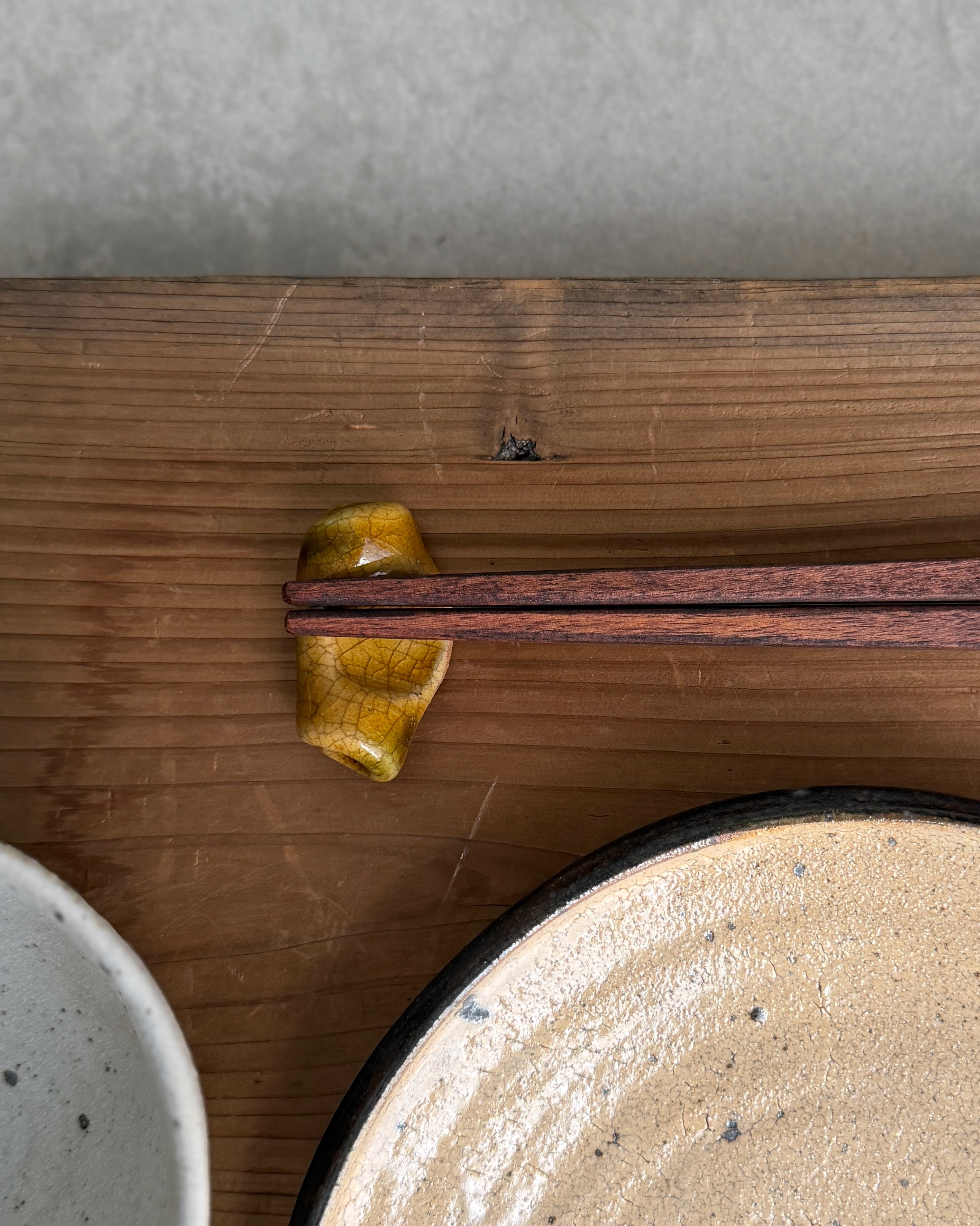 ceramic chopstick rests