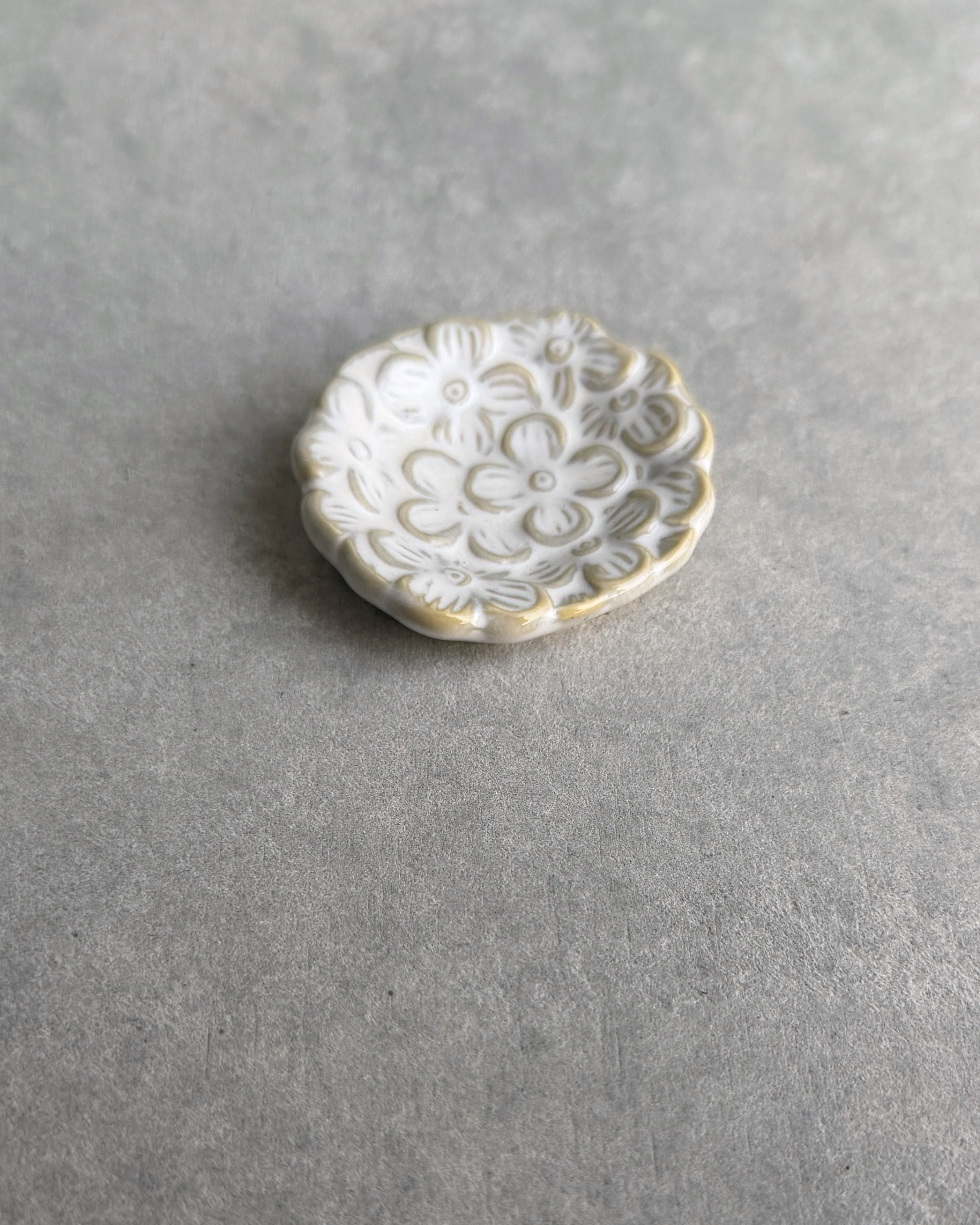 ceramic chopstick rests