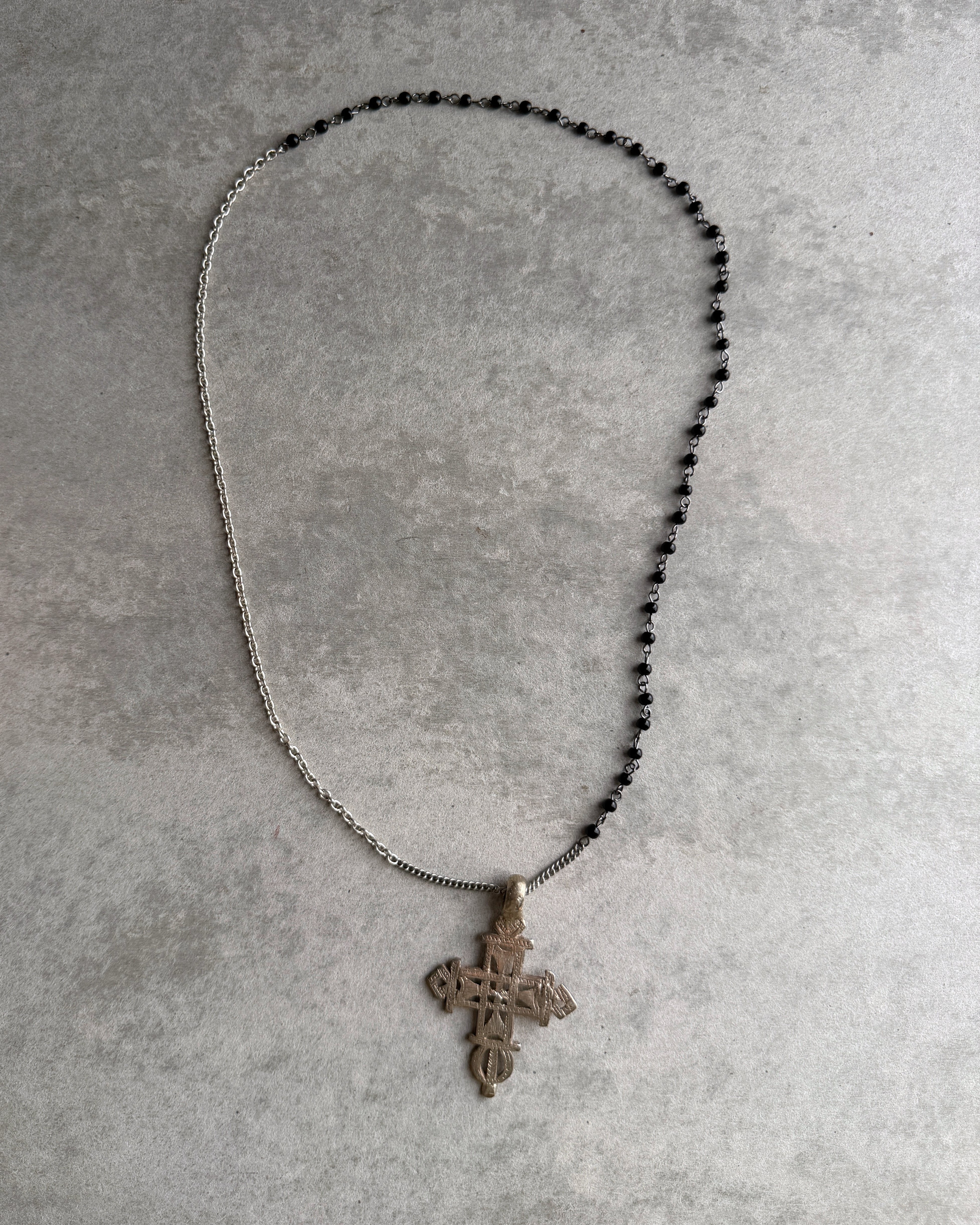 modern marcel : vintage cross pendant necklace